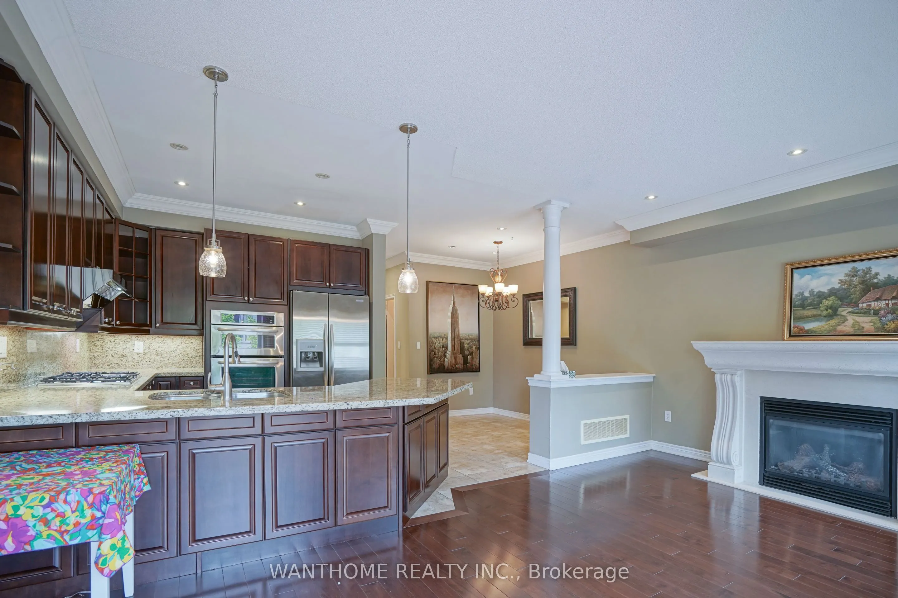 2381 Wasaga Drive S