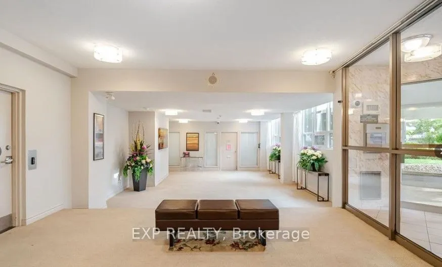 2323 Confederation Parkway, #901