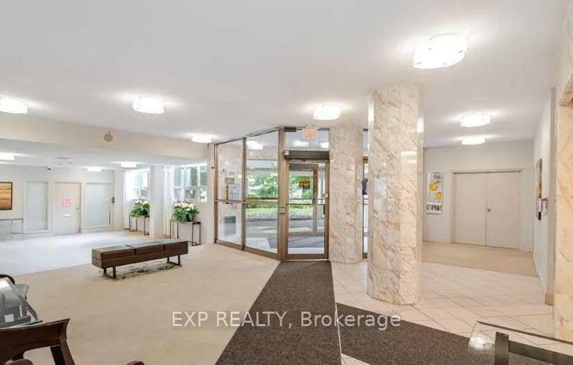 2323 Confederation Parkway, #901