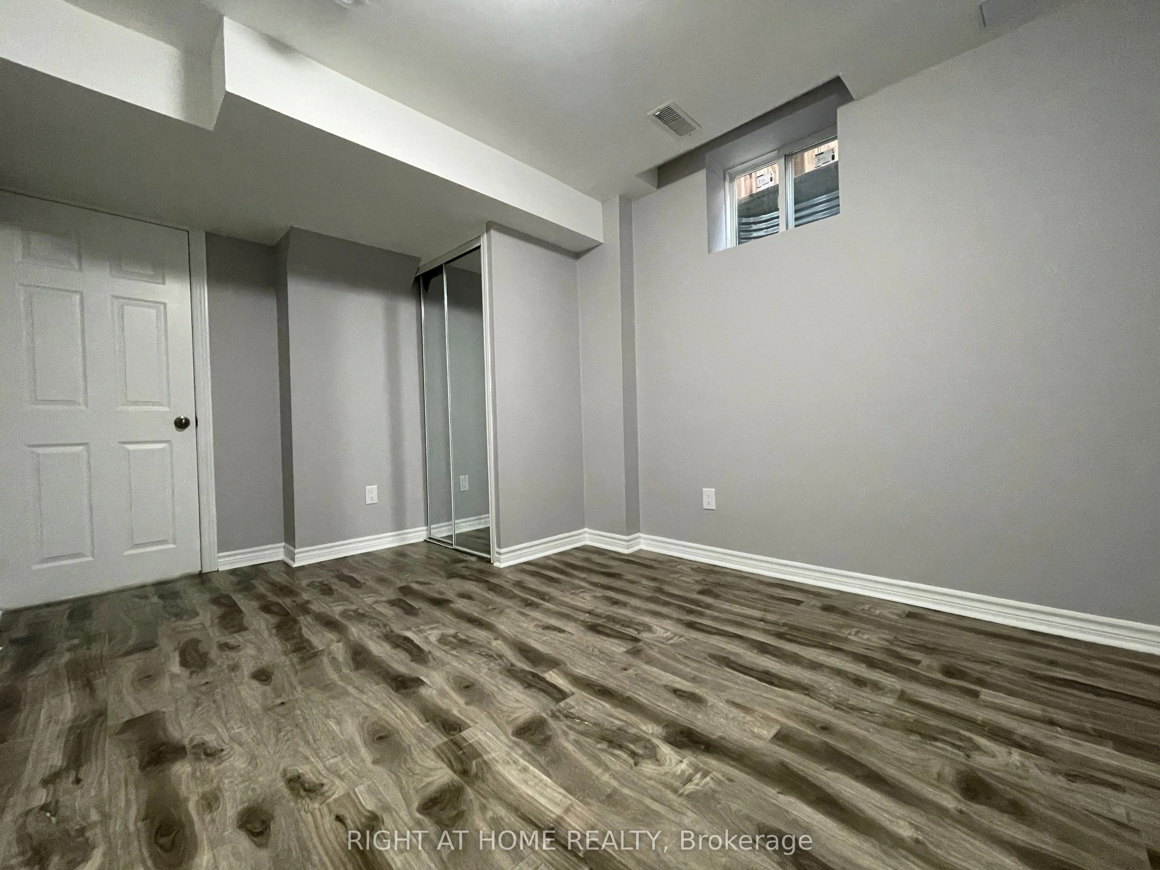 5837 Churchill Meadows Boulevard, #Bsmt