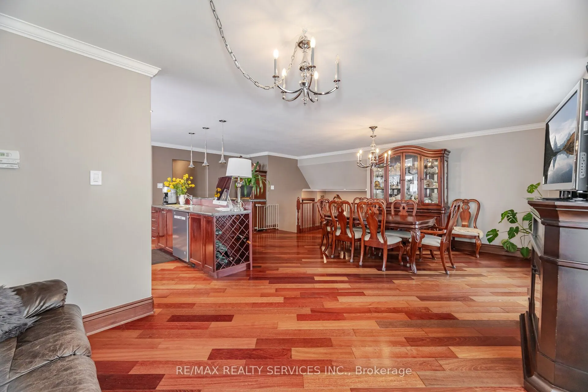 38 Grassmere Crescent