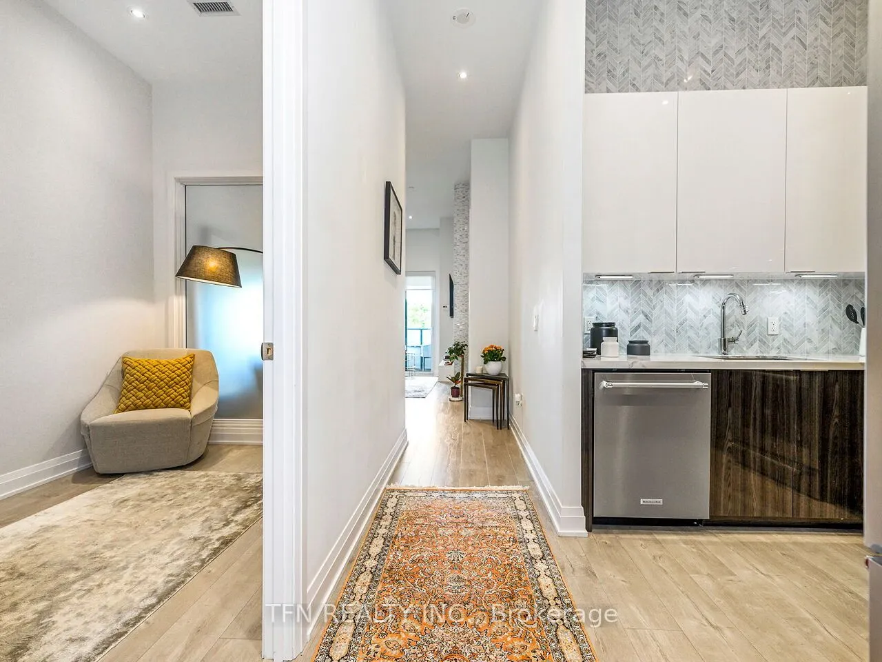 20 Shore Breeze Drive, #M5
