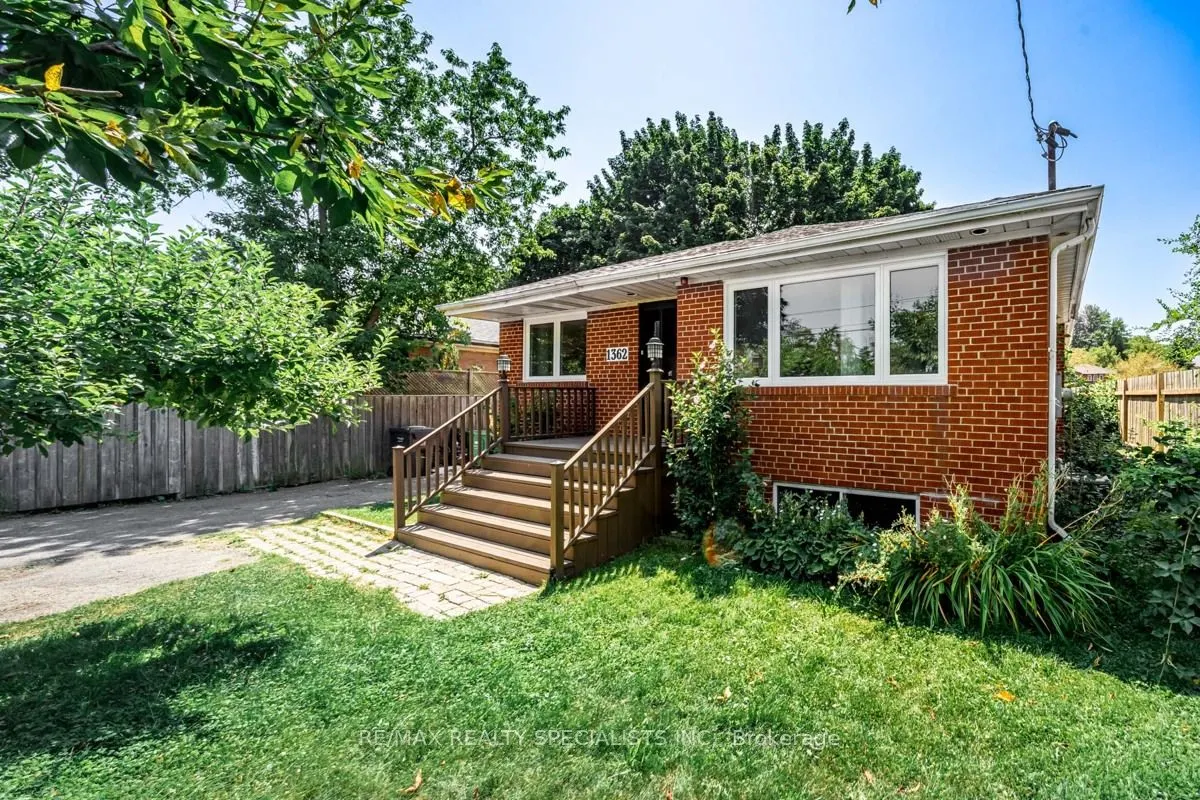 1362 Cawthra Road, #Upper