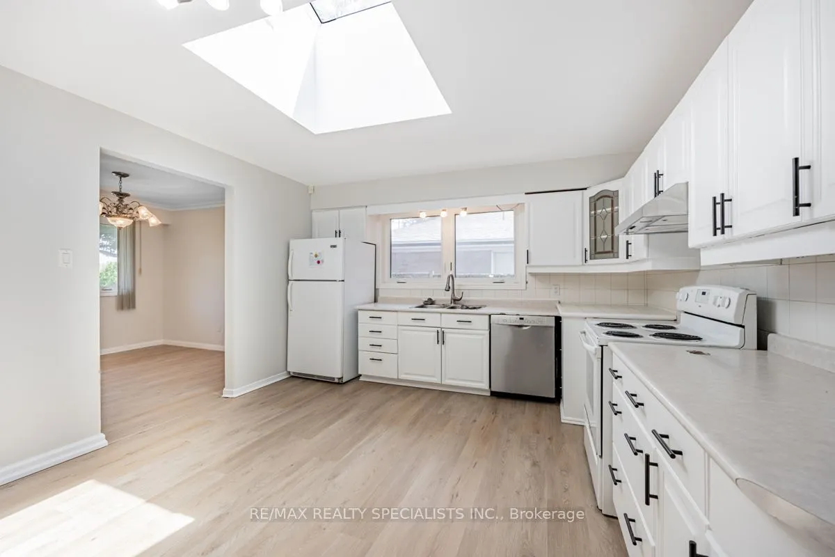 1362 Cawthra Road, #Upper