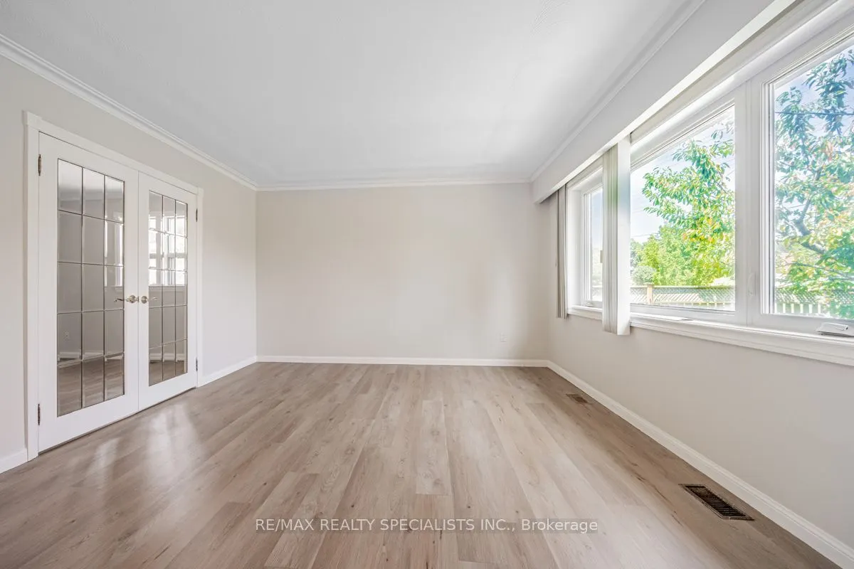 1362 Cawthra Road, #Upper