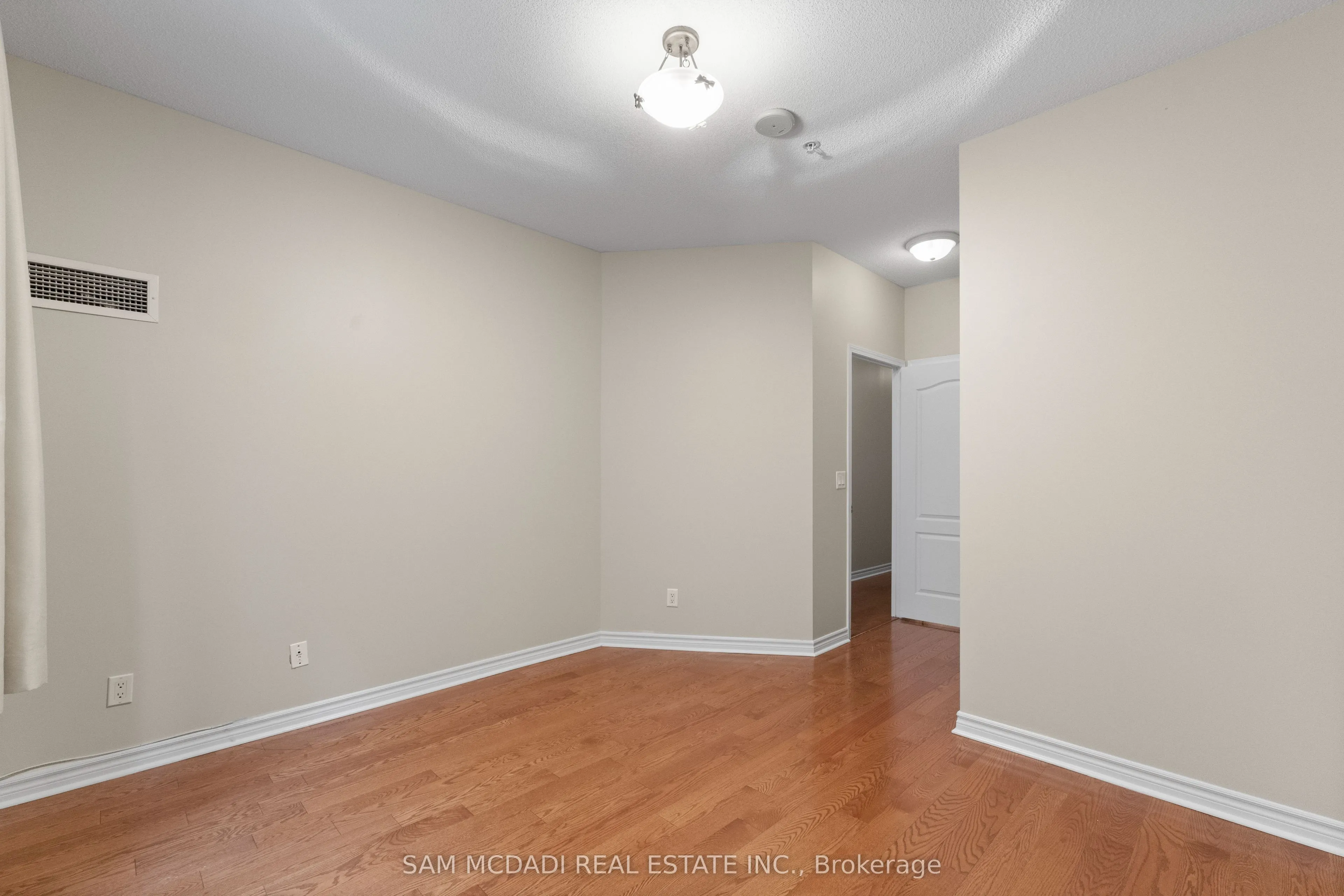 350 Princess Royal Drive, #211