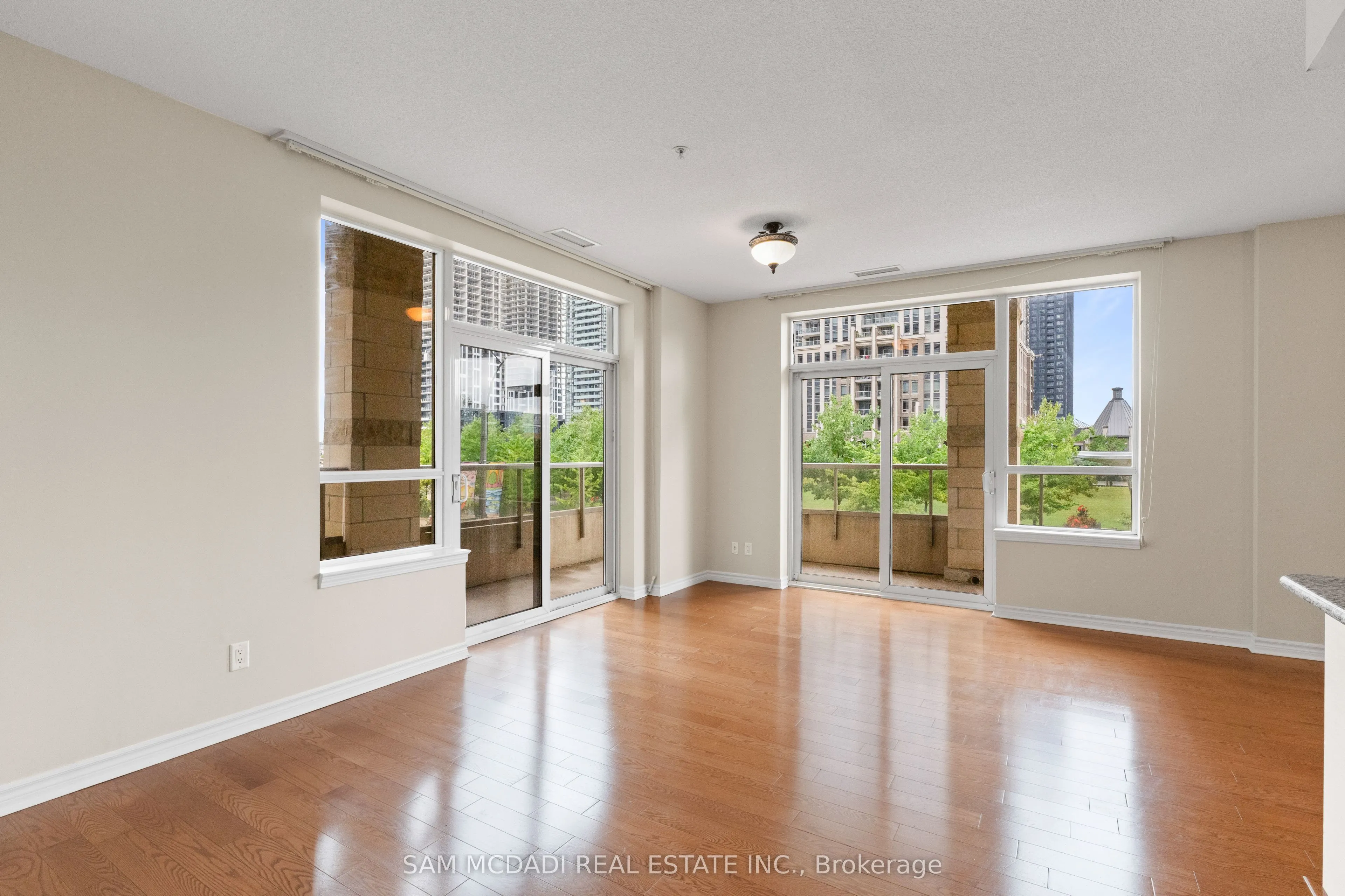 350 Princess Royal Drive, #211