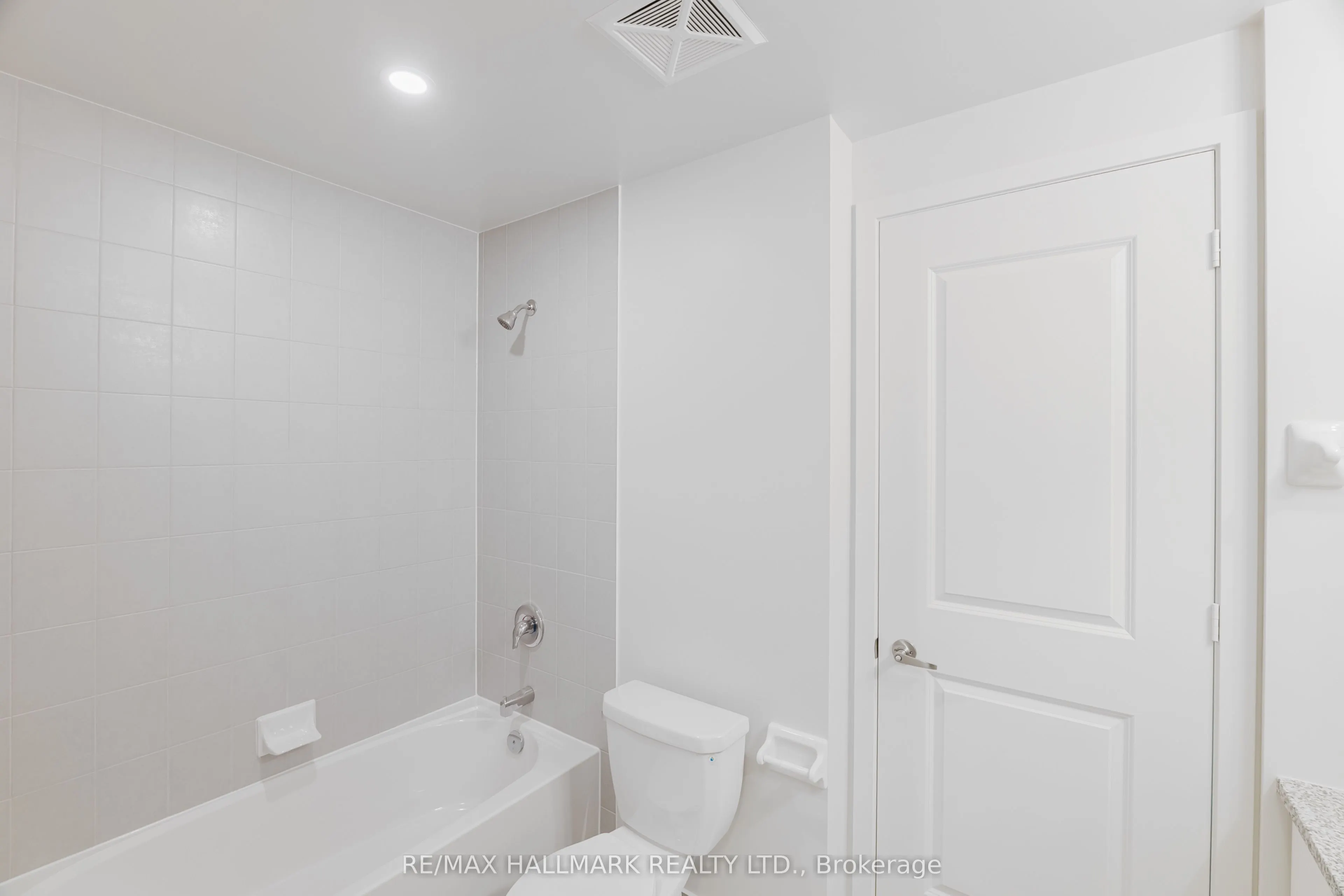 38 ANNIE CRAIG Drive, #3503