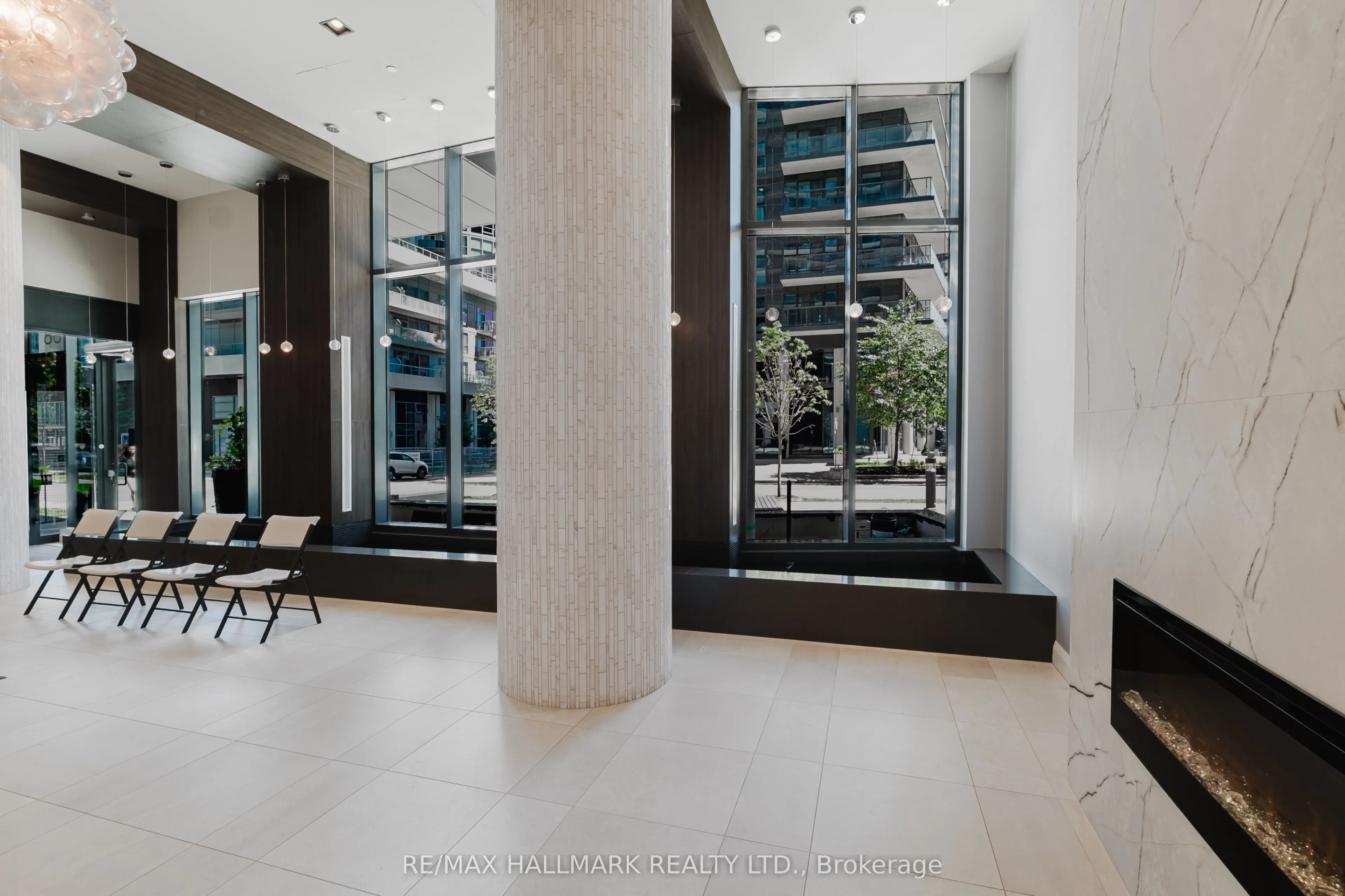 38 ANNIE CRAIG Drive, #3503