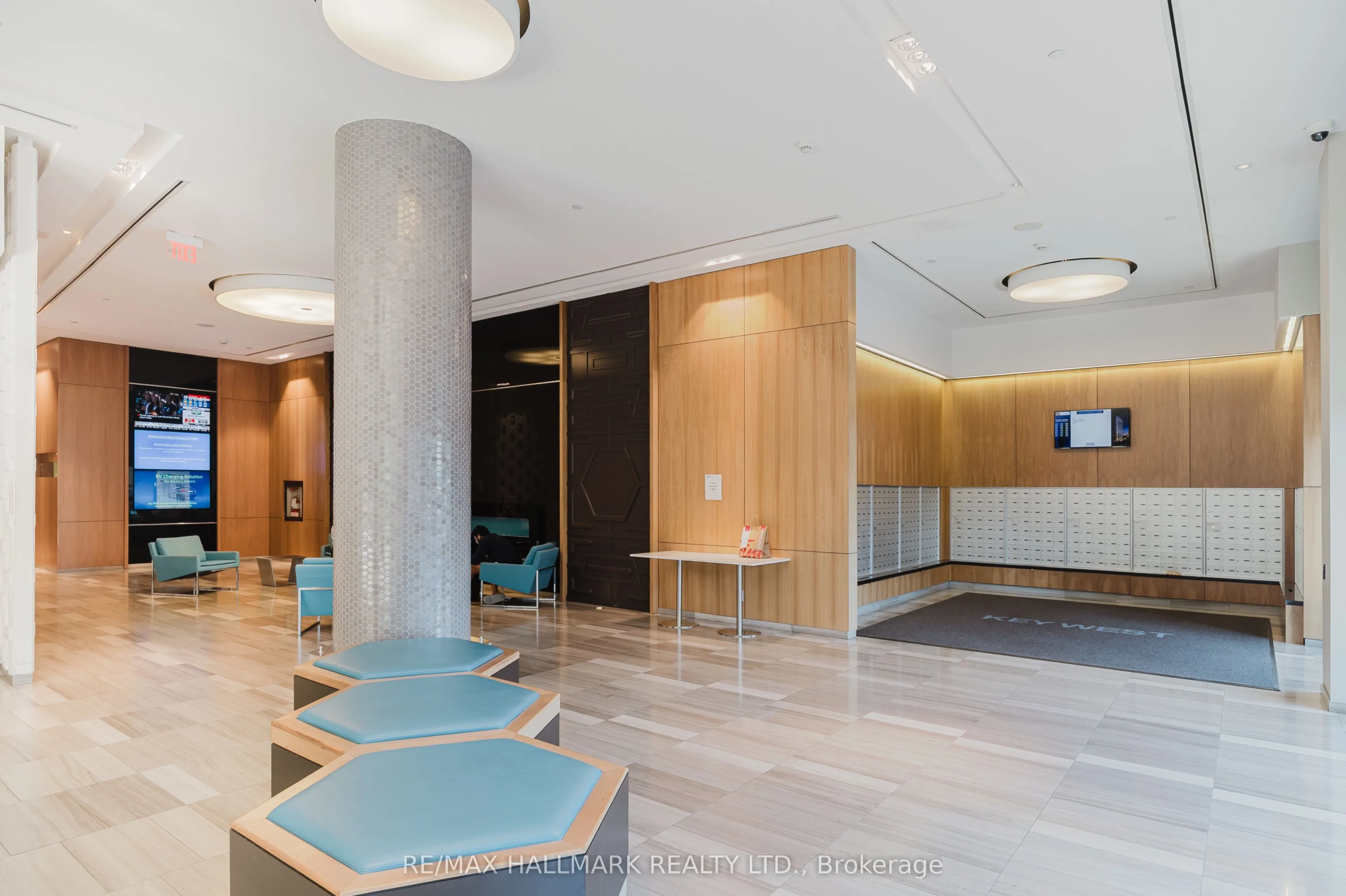 36 PARK LAWN Road, #1609
