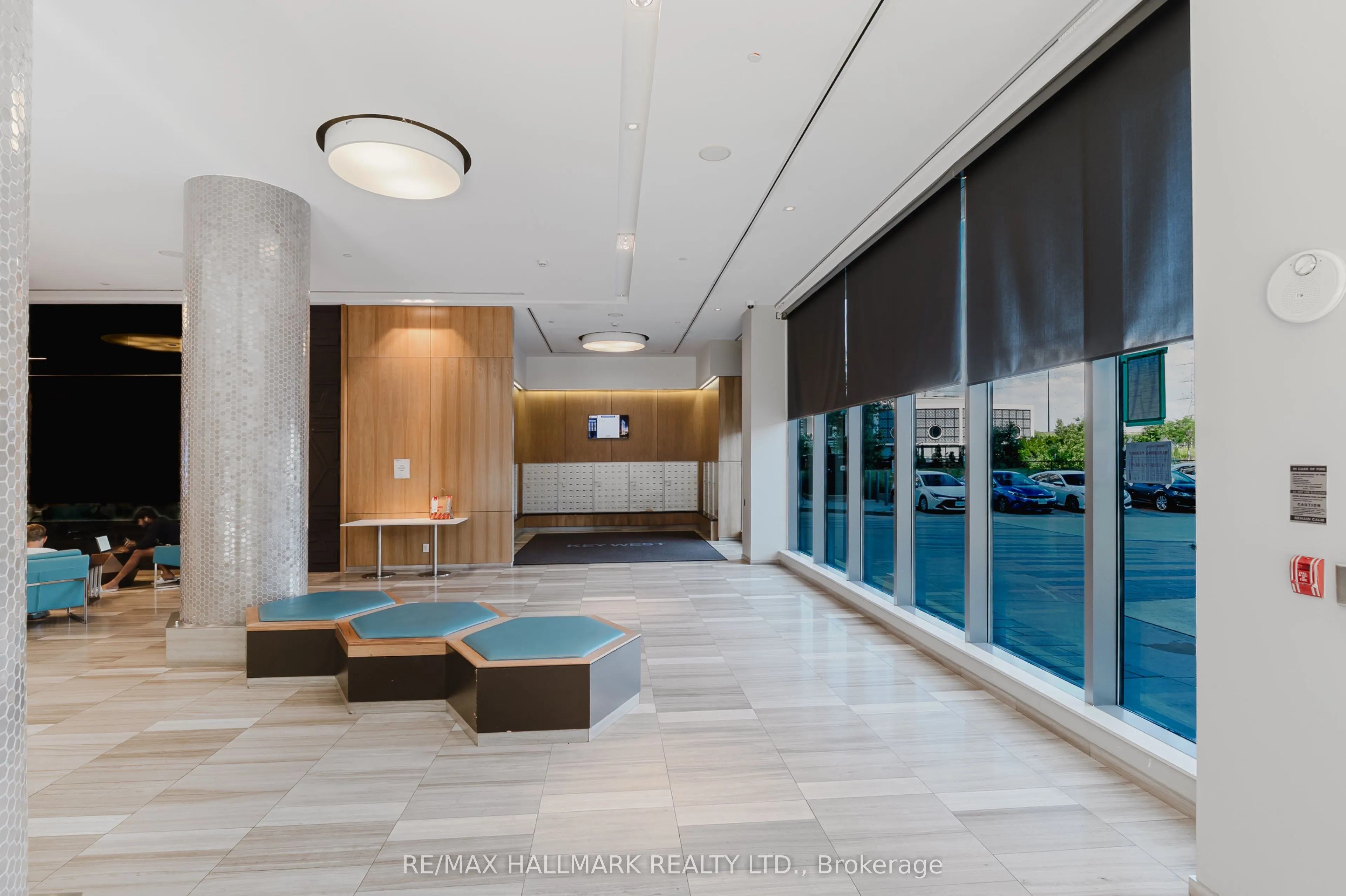 36 PARK LAWN Road, #1609