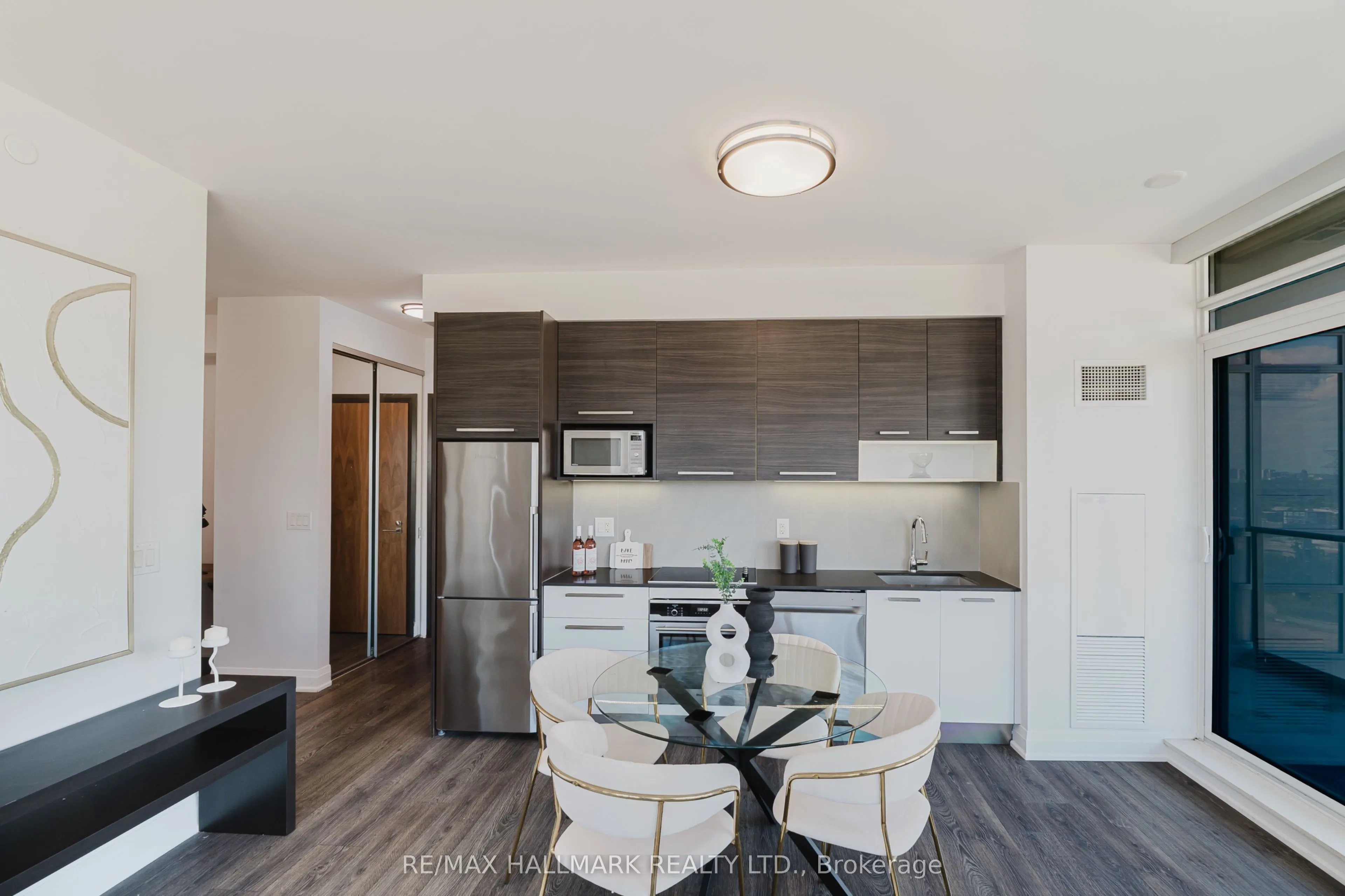 36 PARK LAWN Road, #1609