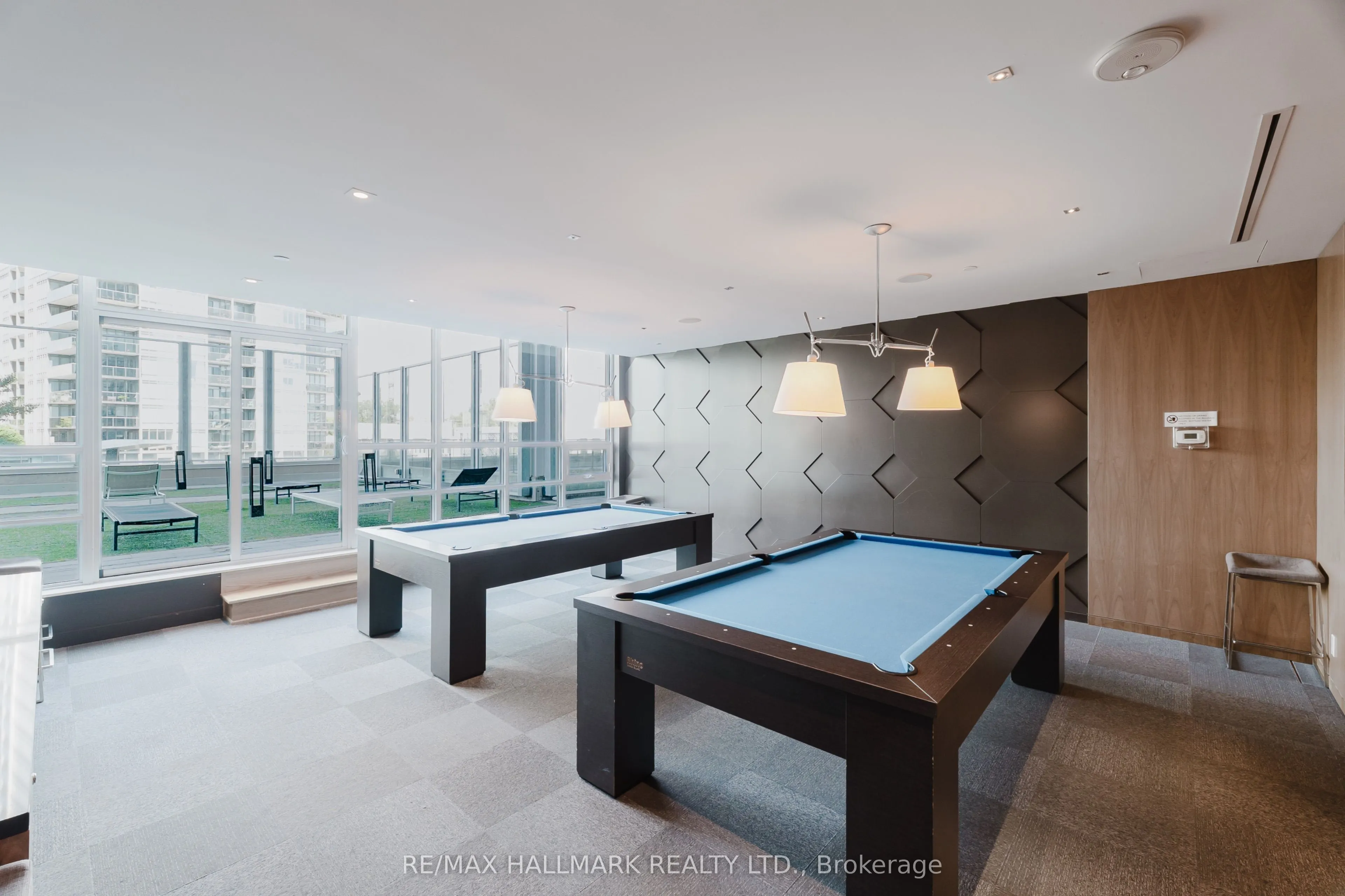 36 PARK LAWN Road, #1609