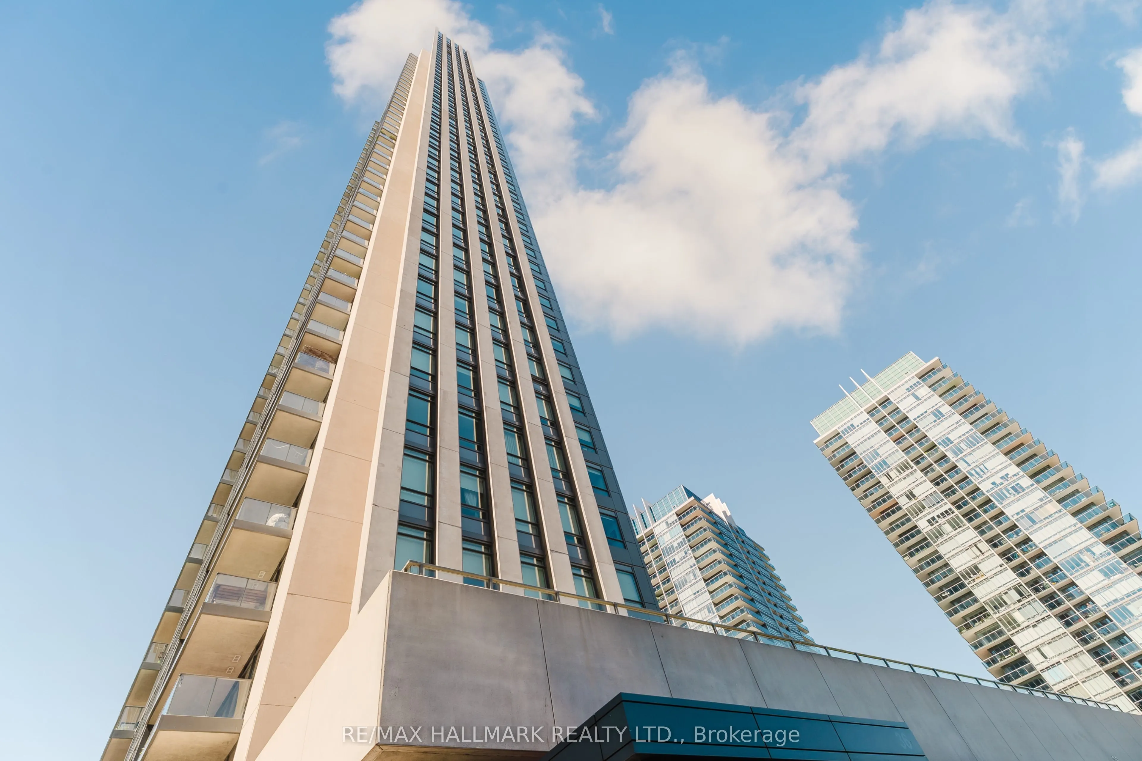 36 PARK LAWN Road, #1609