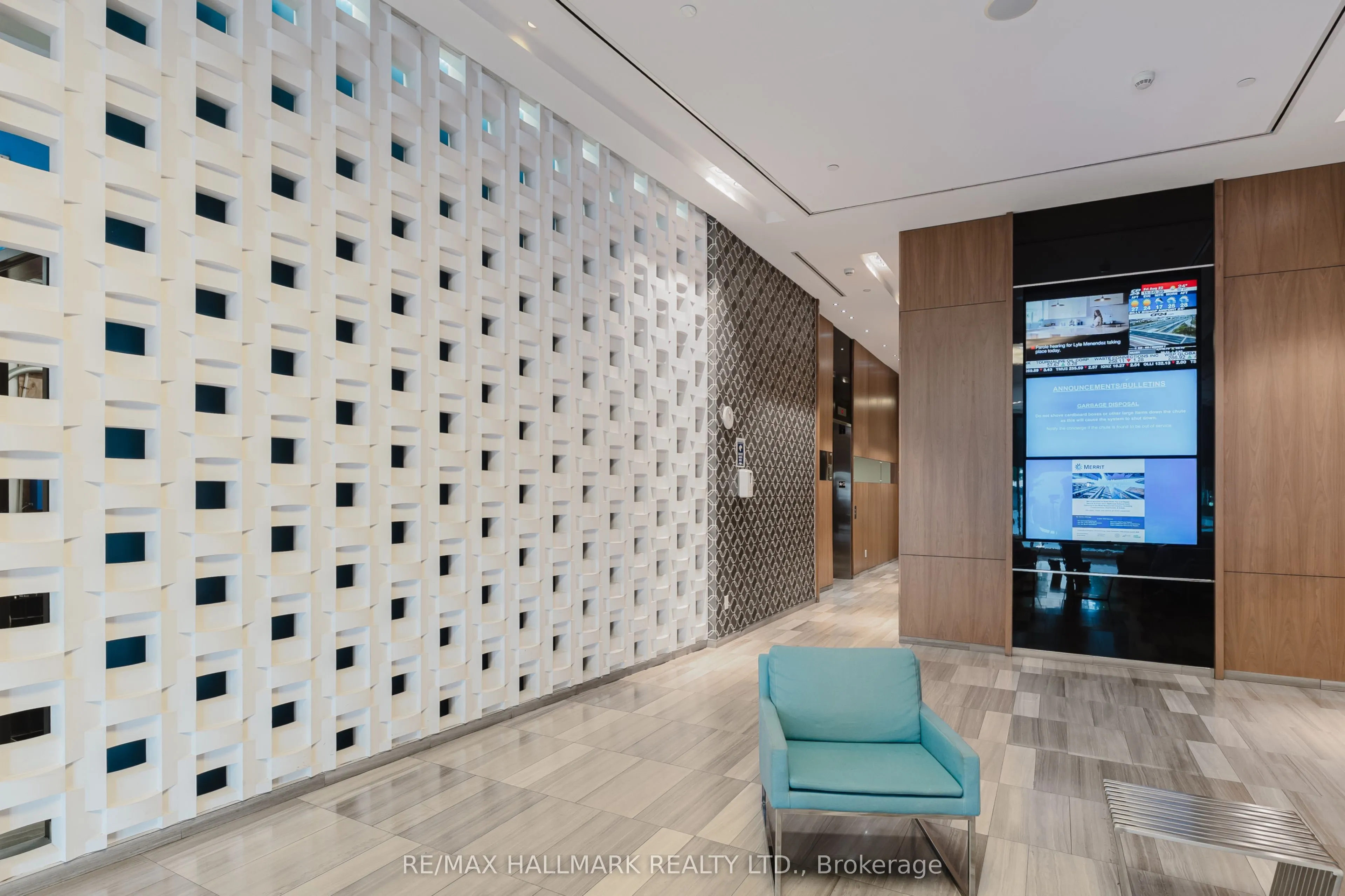 36 PARK LAWN Road, #1609