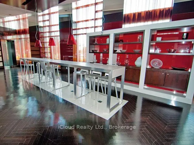 225 Sherway Gardens Road, #207