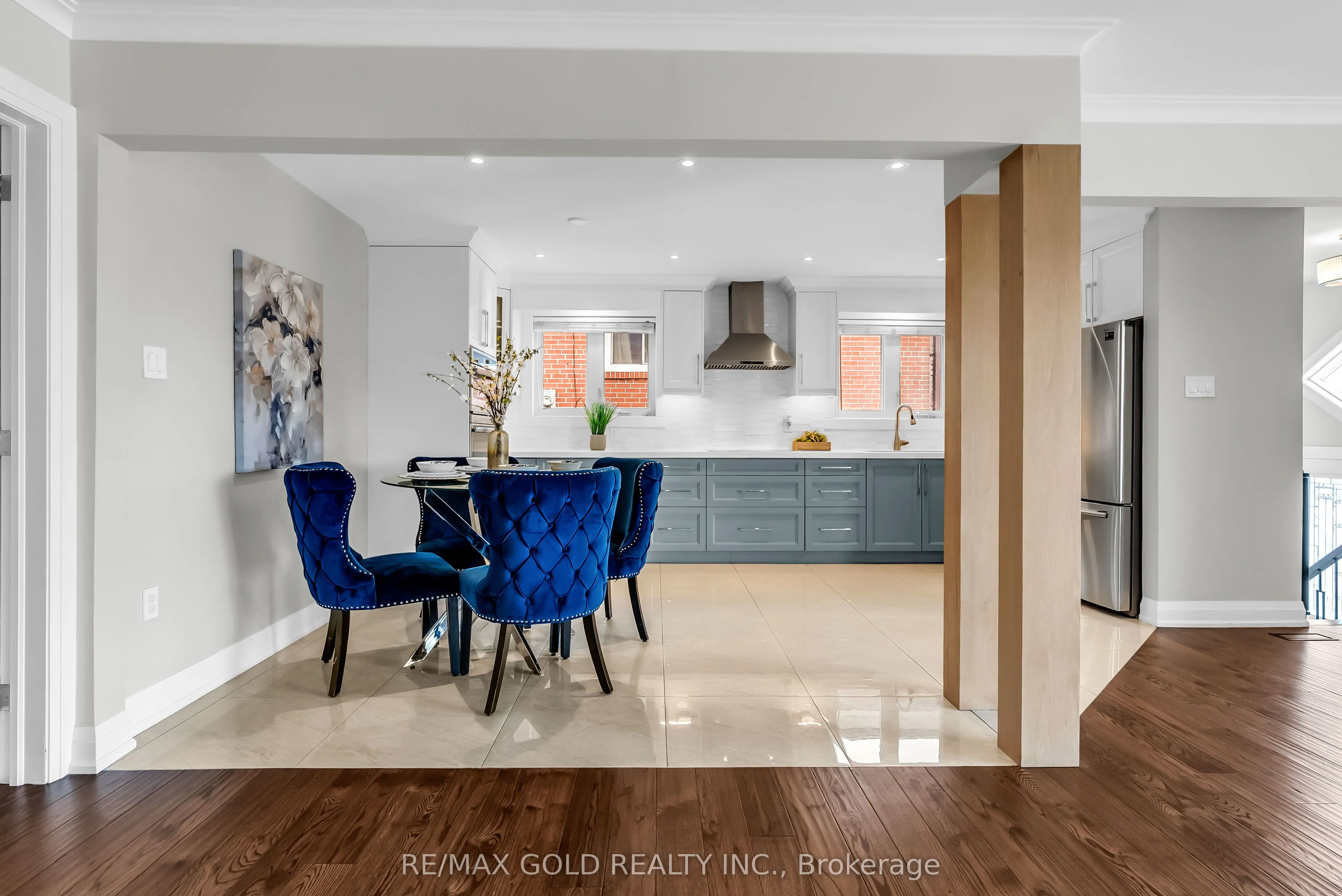 52 Paradelle Crescent