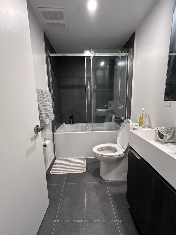 370 Martha Street, #1710