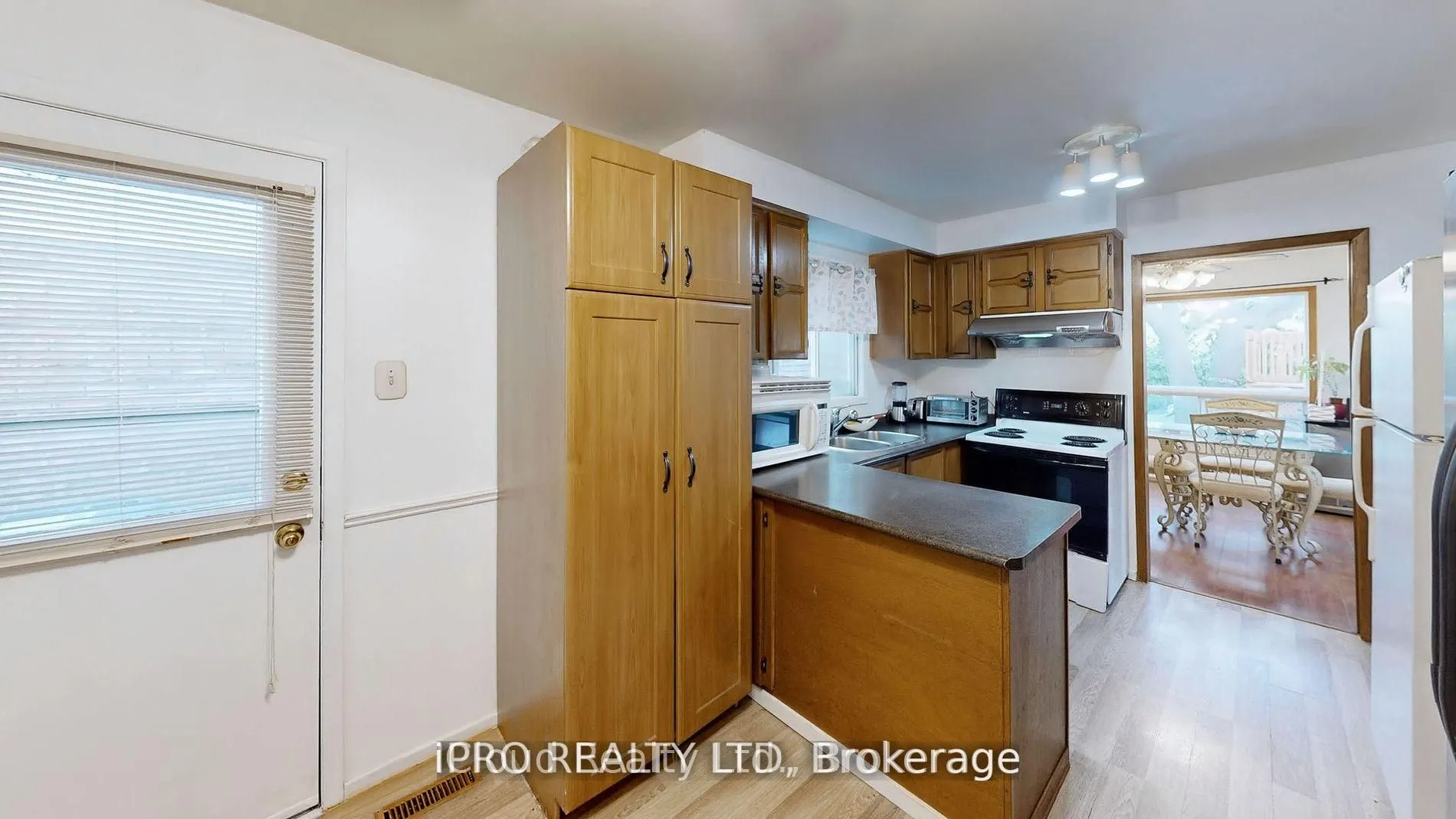 32 Dafoe Crescent