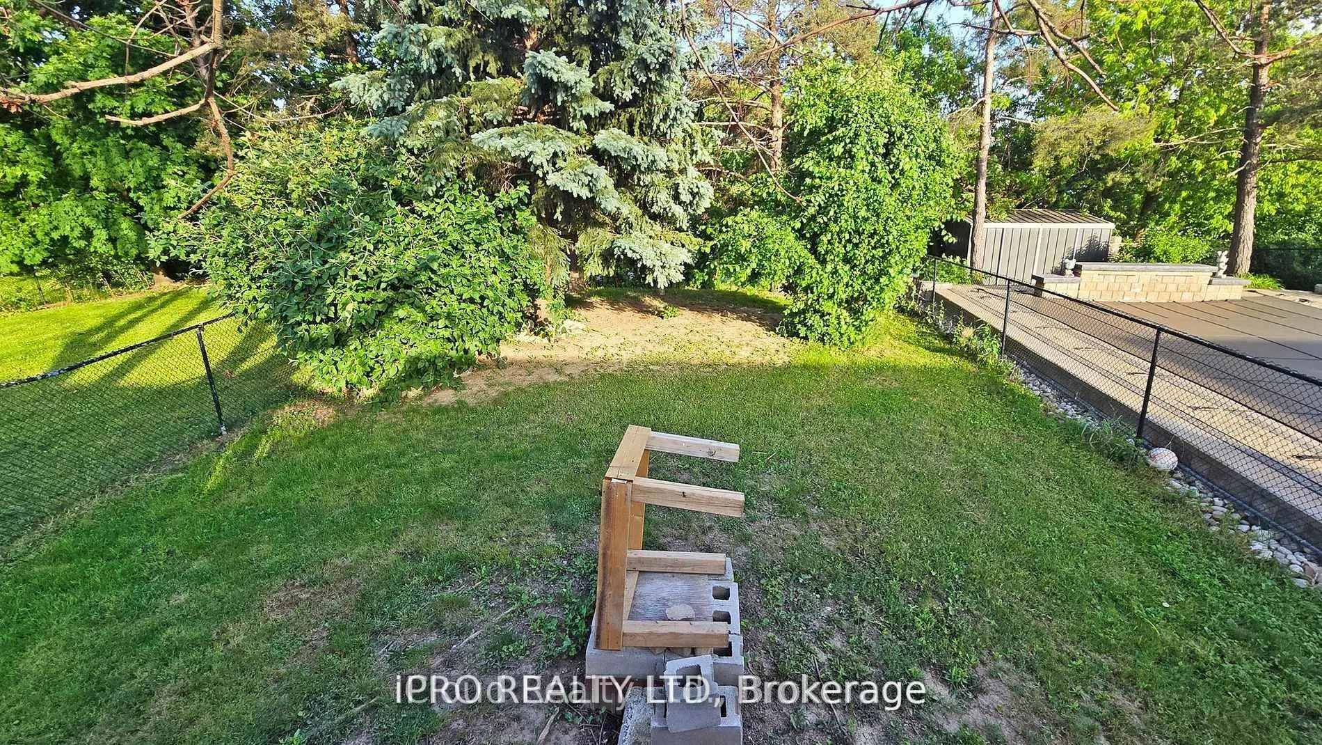 32 Dafoe Crescent