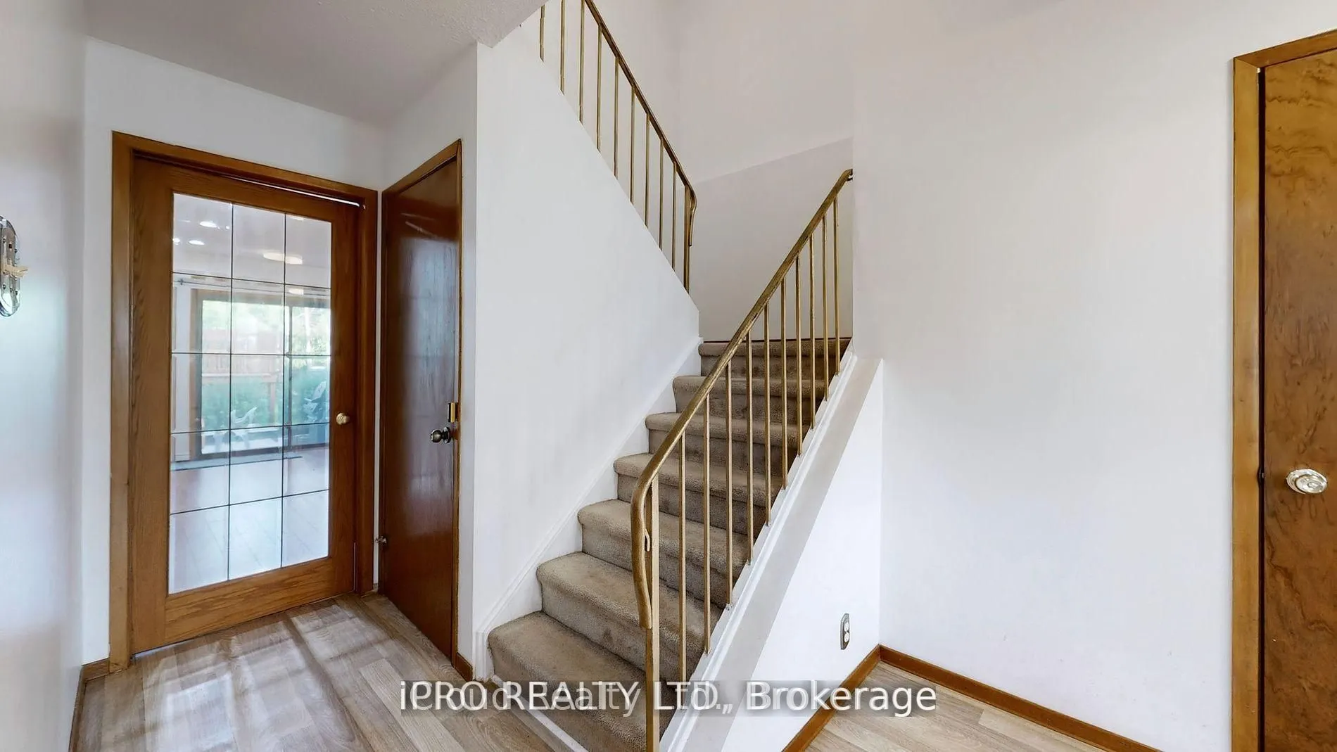 32 Dafoe Crescent