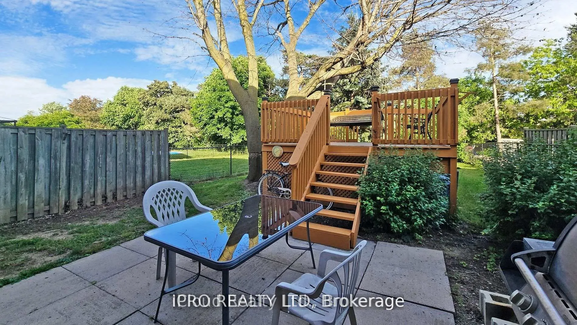 32 Dafoe Crescent