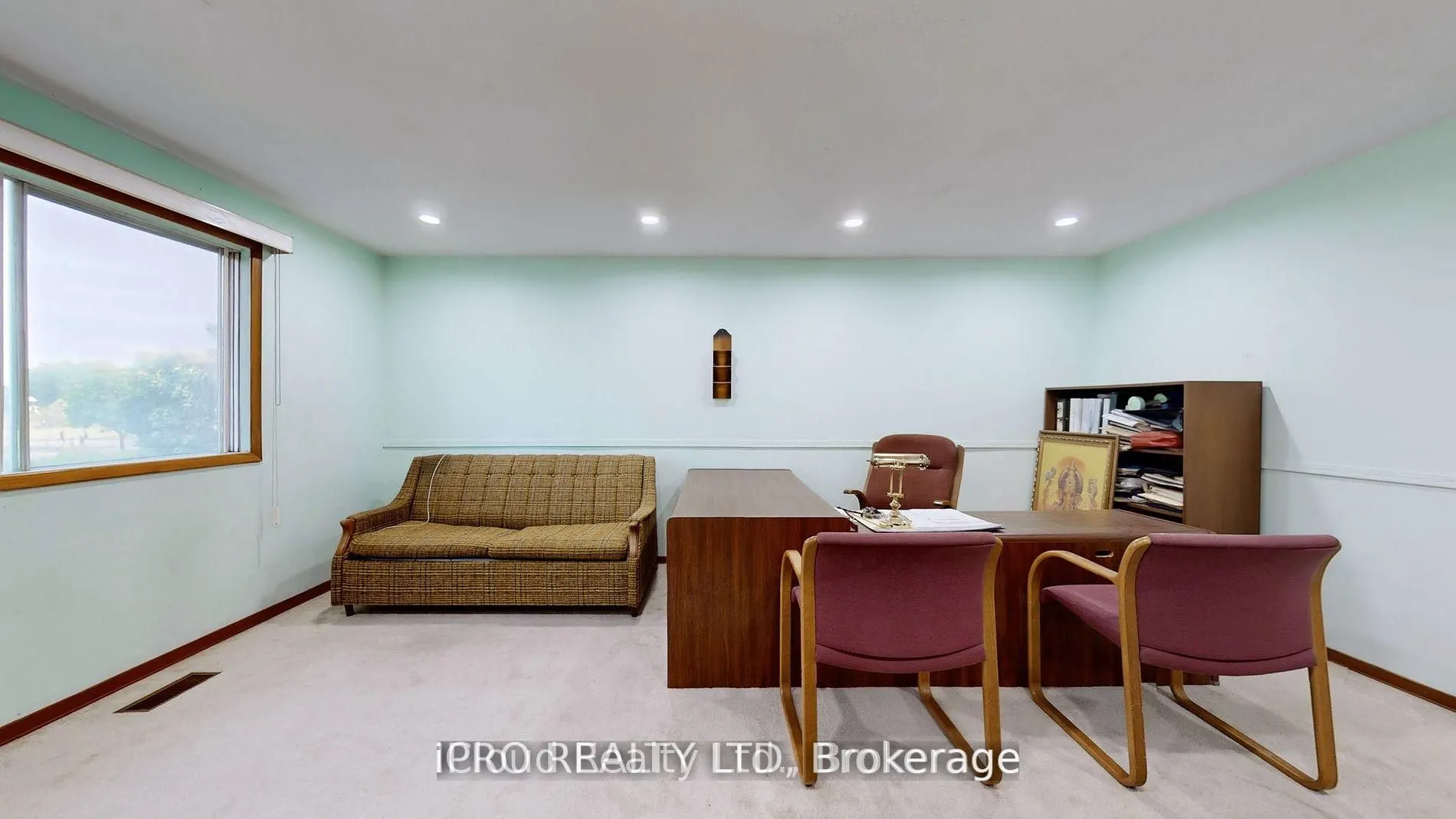 32 Dafoe Crescent