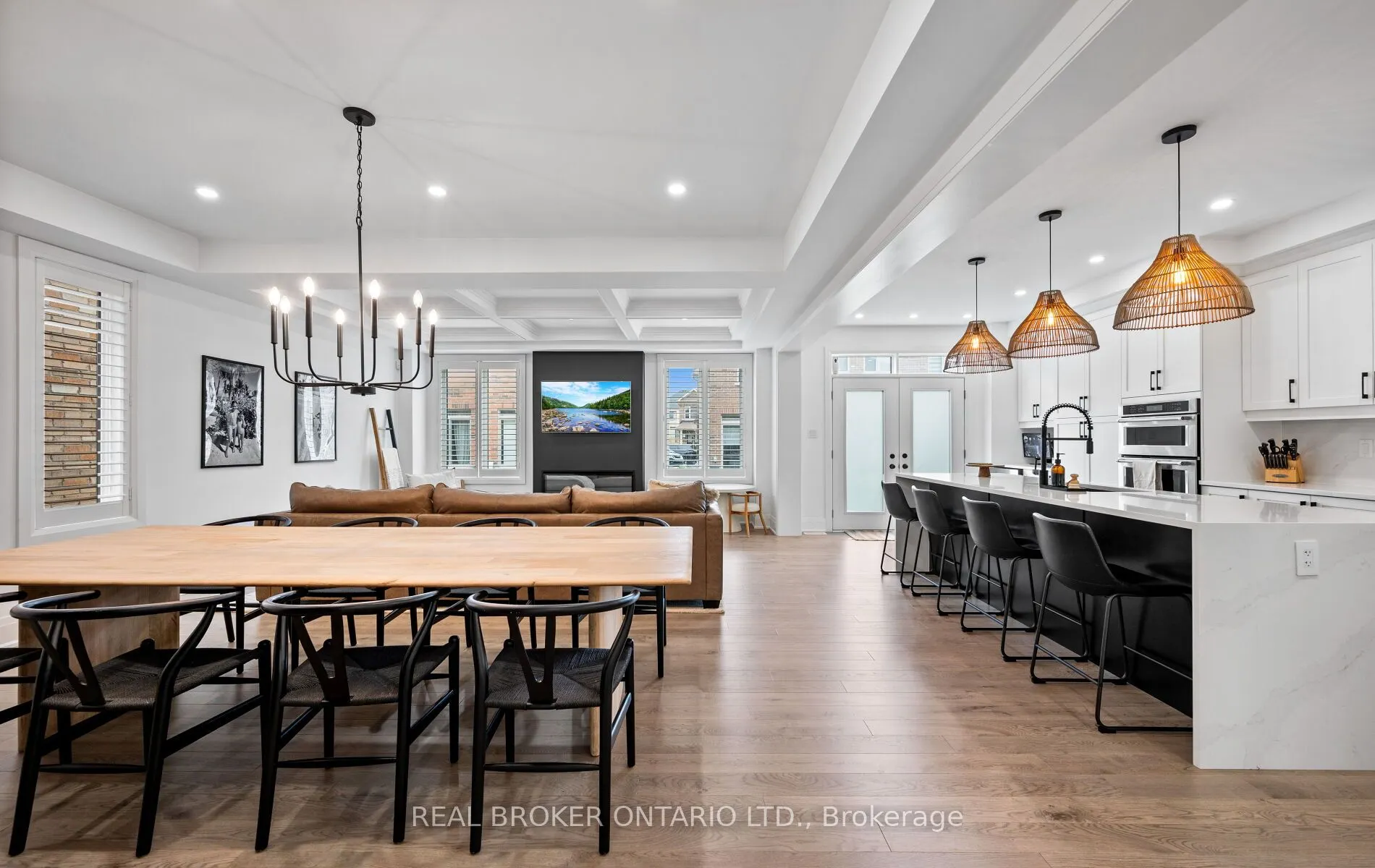 547 Veterans Drive