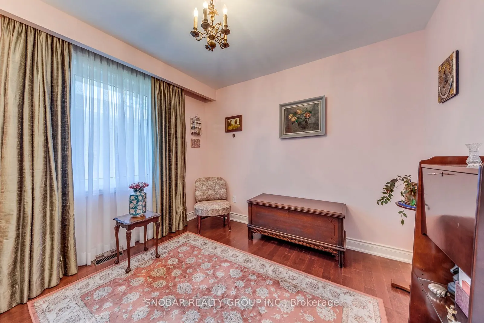 29 Woodpark Road