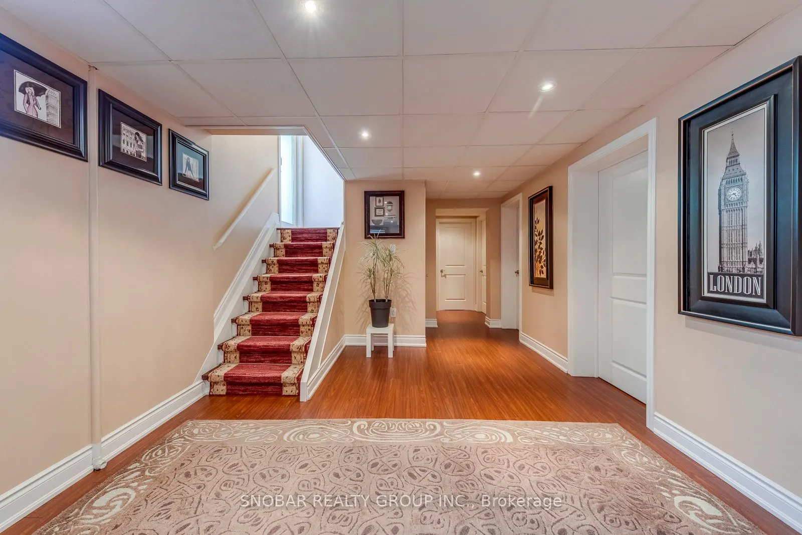 29 Woodpark Road