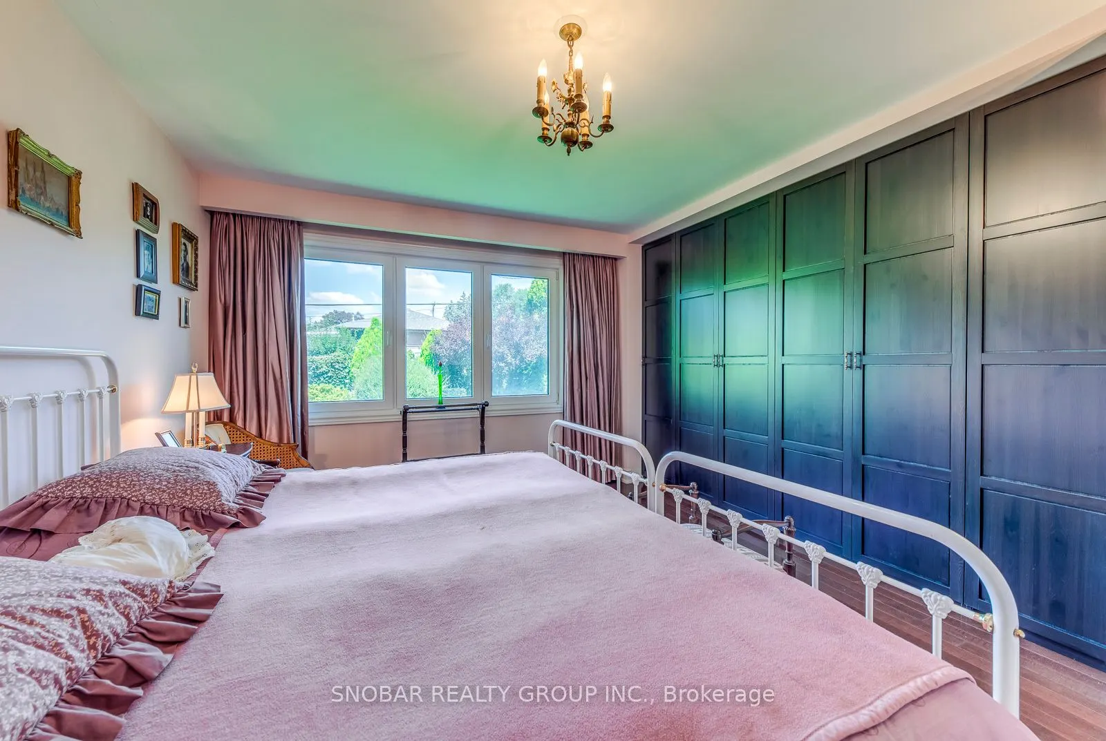 29 Woodpark Road