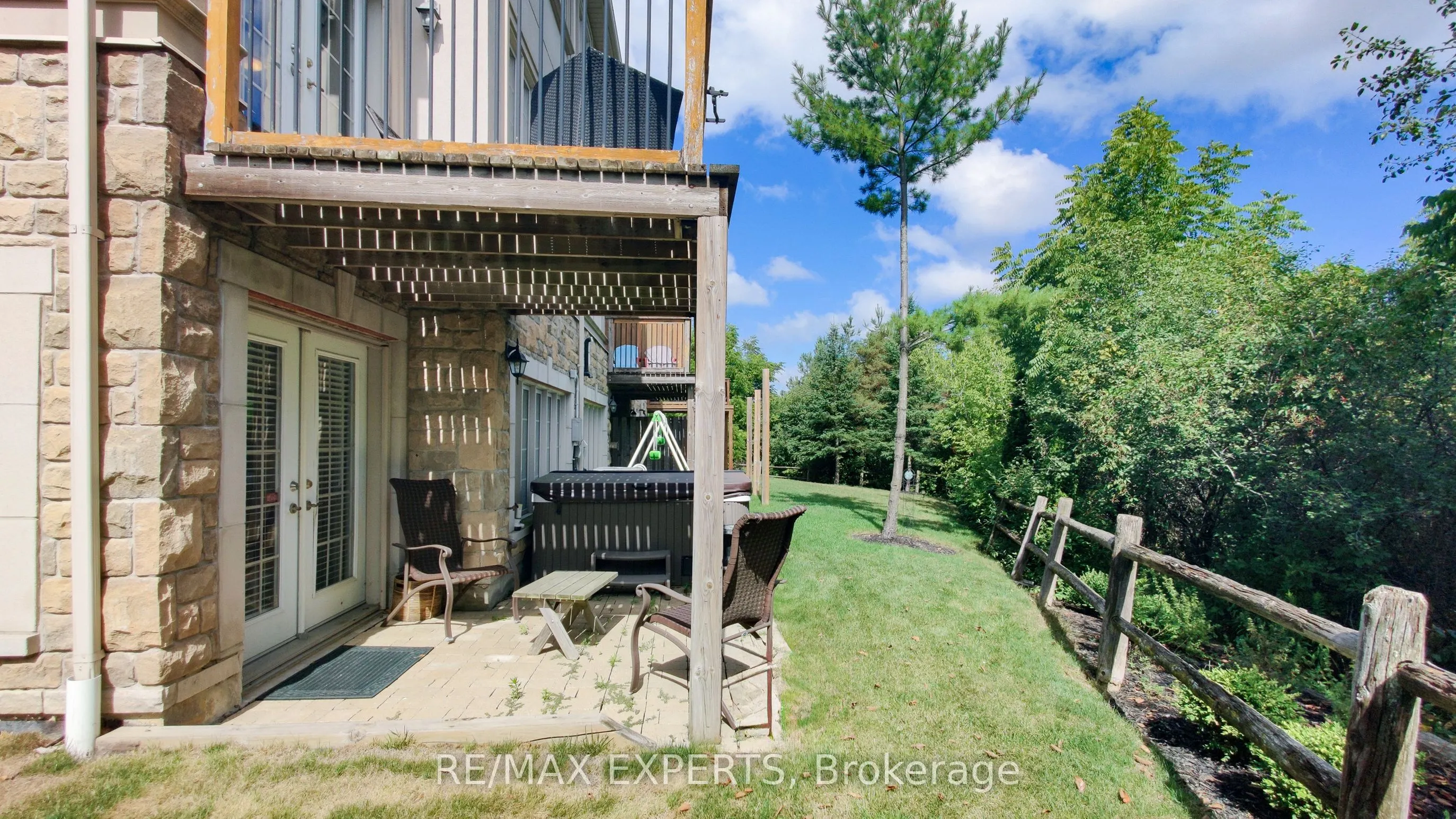 110 Rolling Hills Lane W
