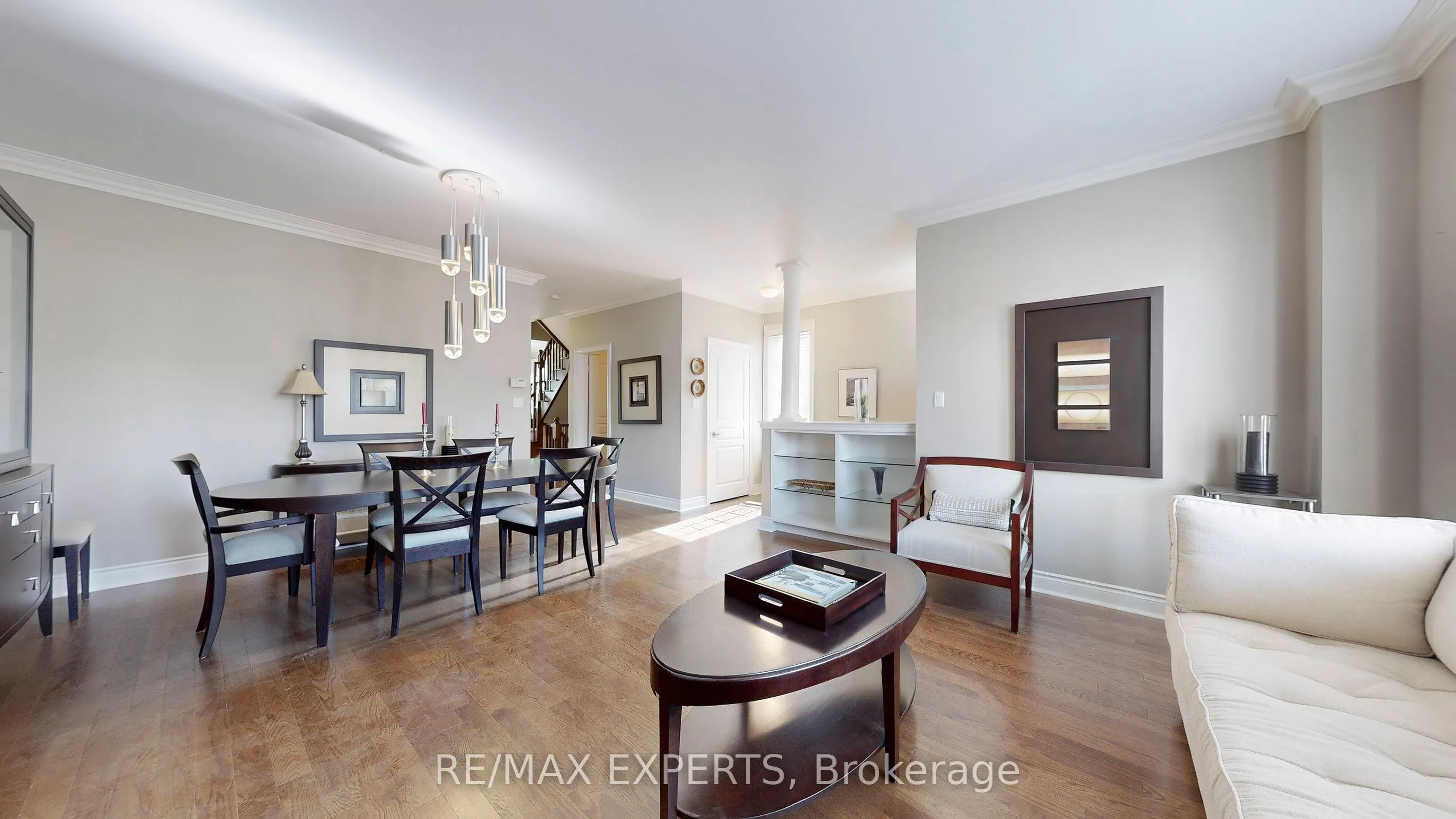 110 Rolling Hills Lane W
