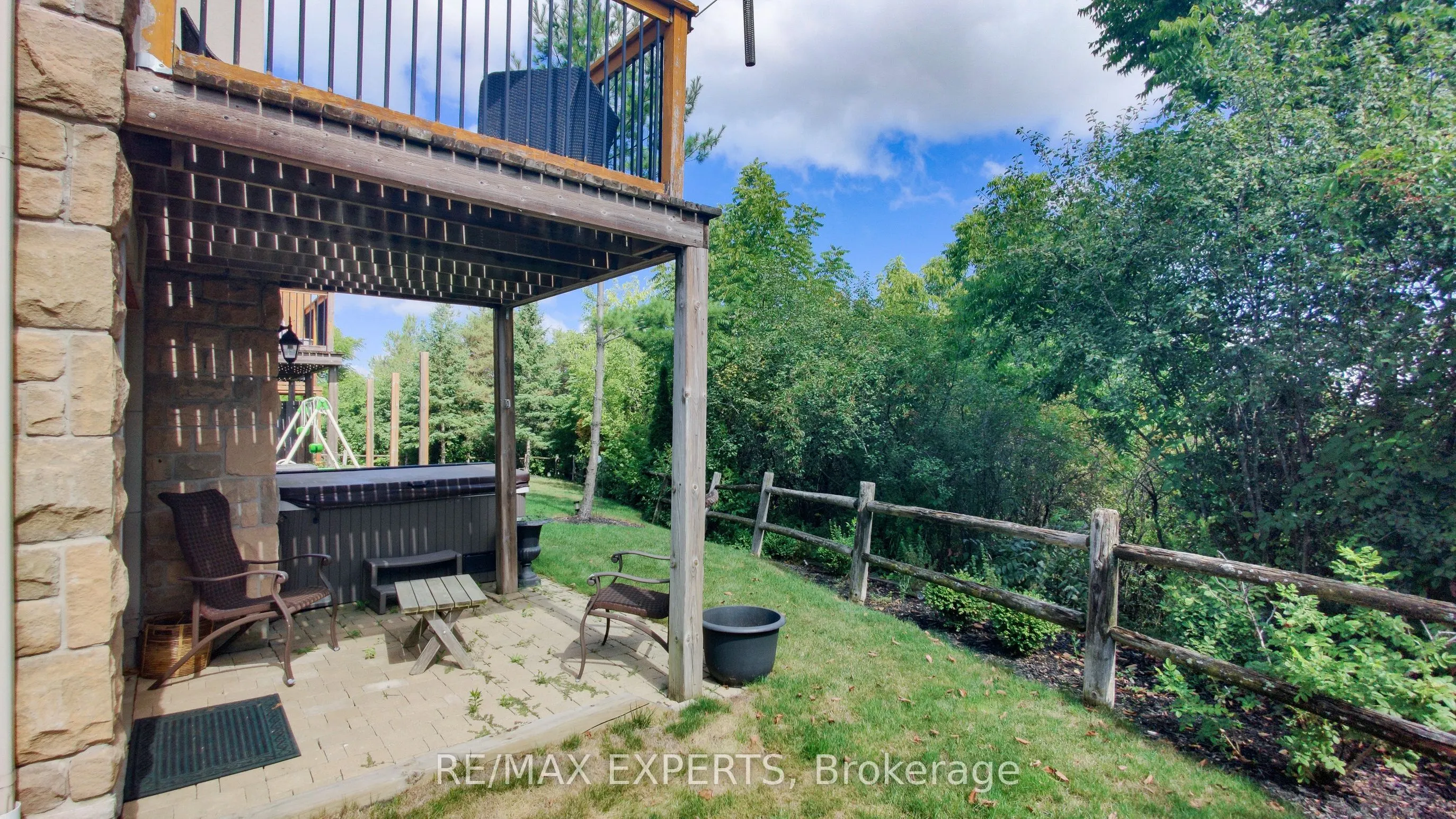 110 Rolling Hills Lane W