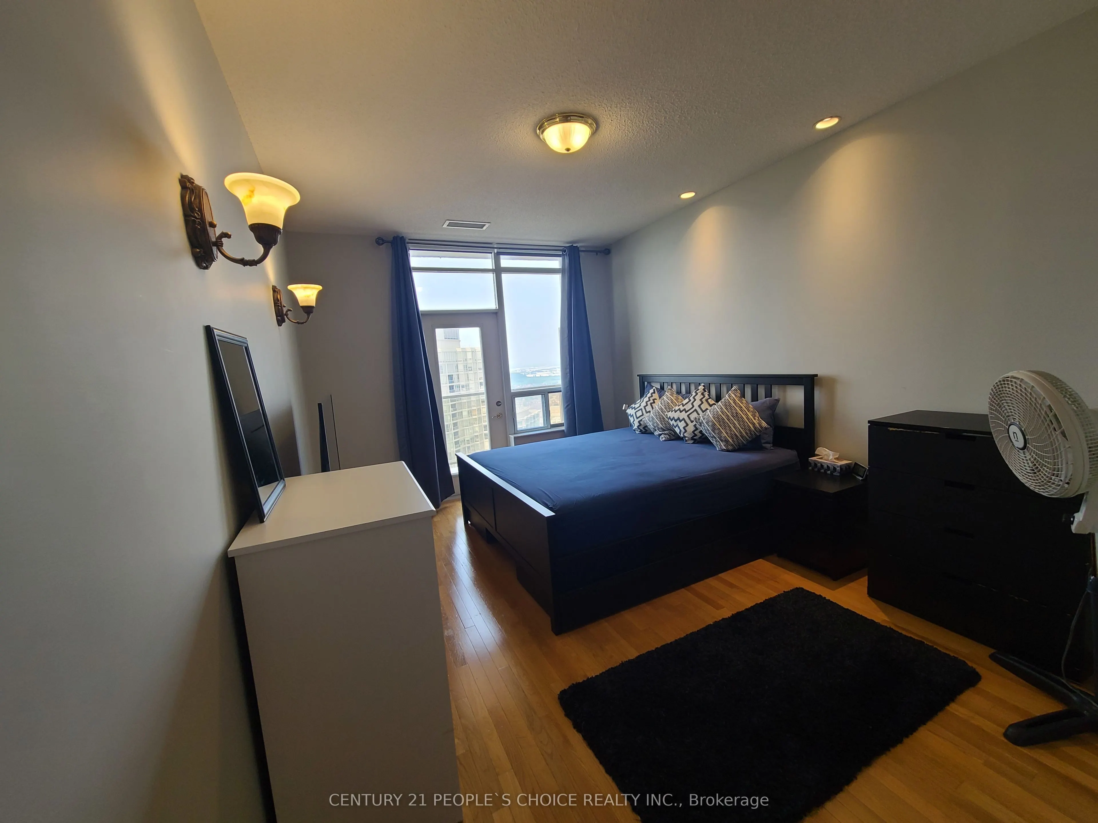 25 Kingsbridge Garden Circle, #PH08