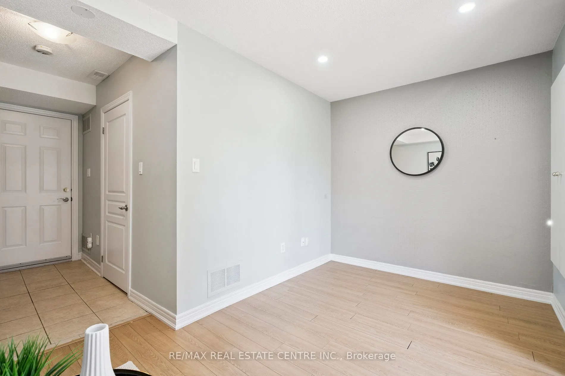 4950 Albina Way, #77