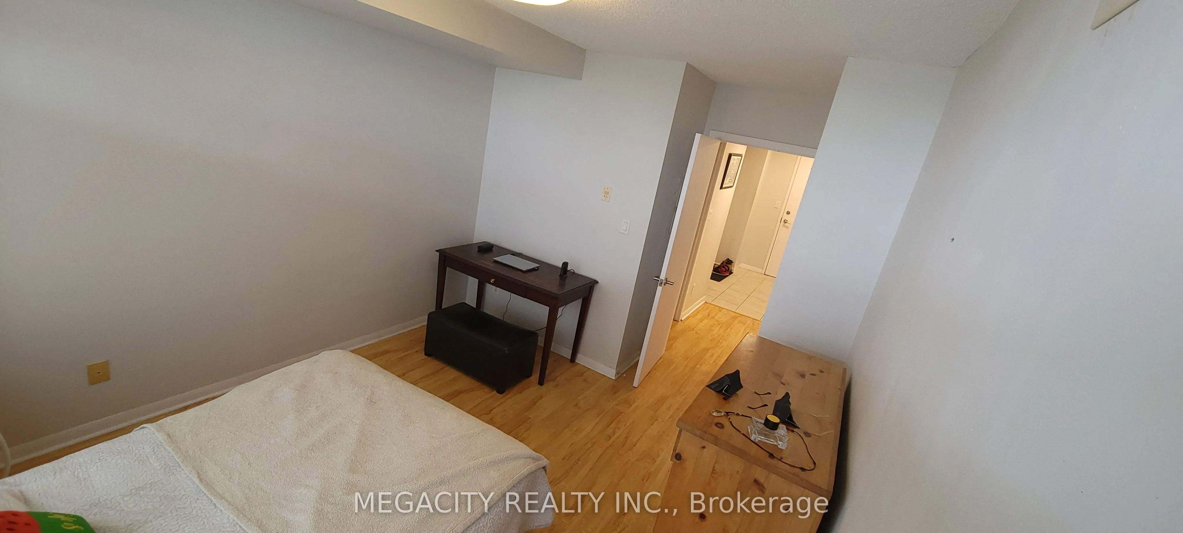 2464 Weston Road, #401