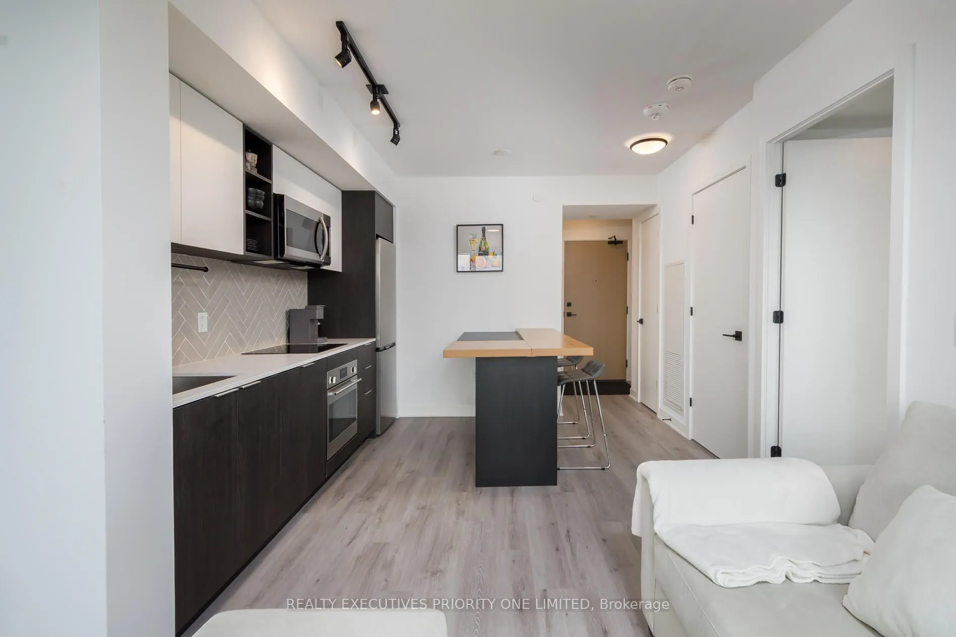 36 Zorra Street, #405