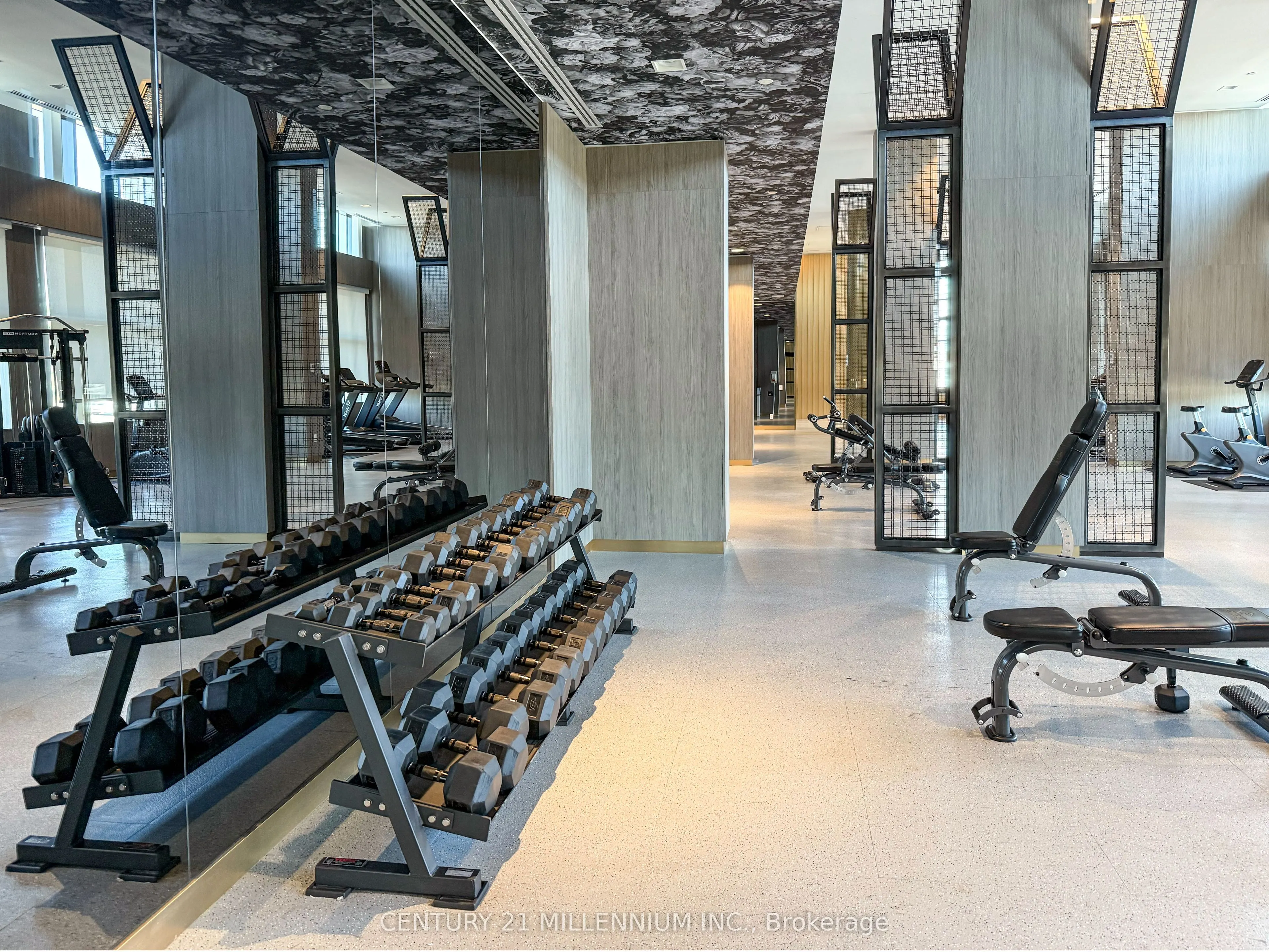 405 Dundas Street W, #715