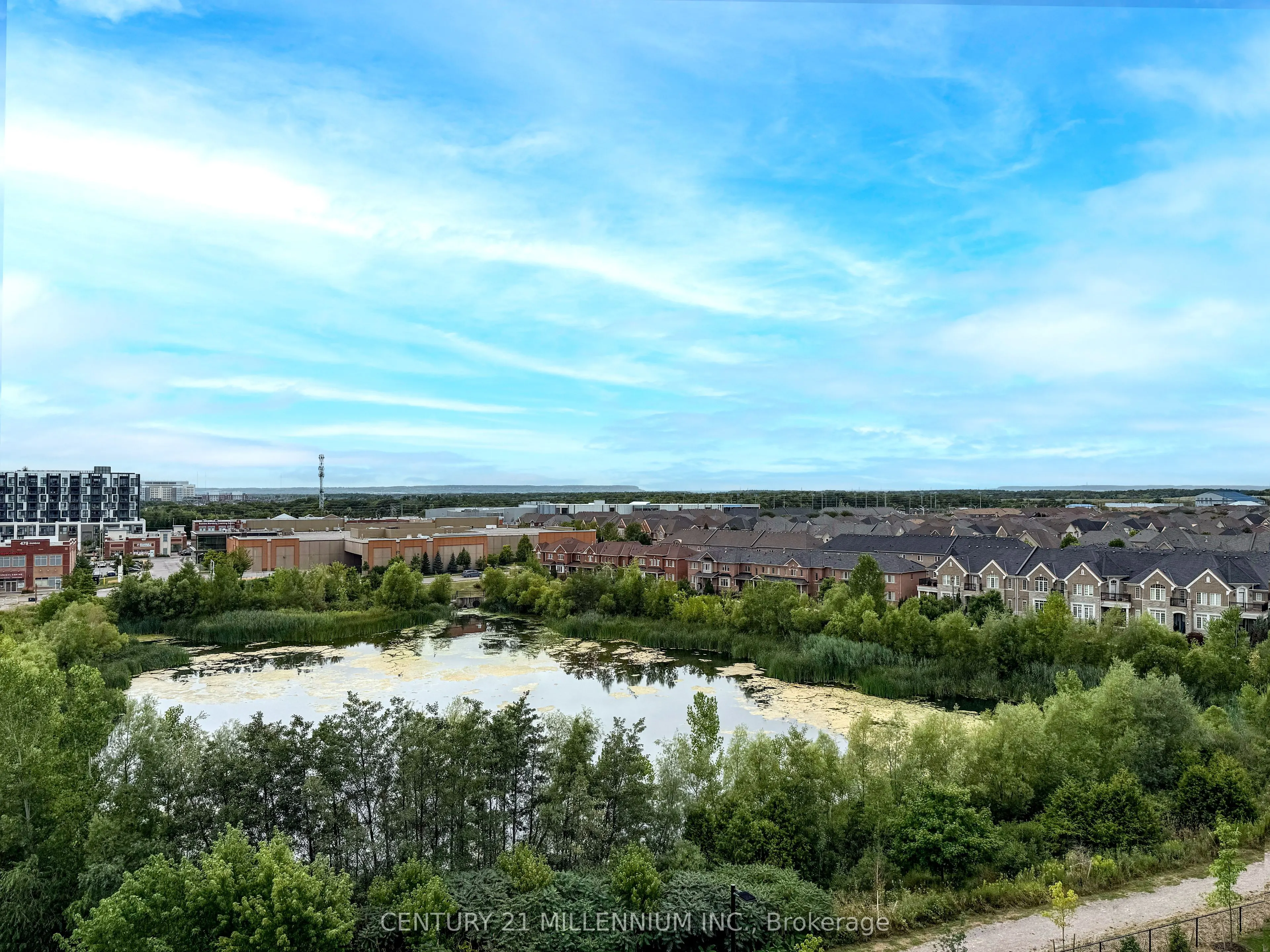 405 Dundas Street W, #715