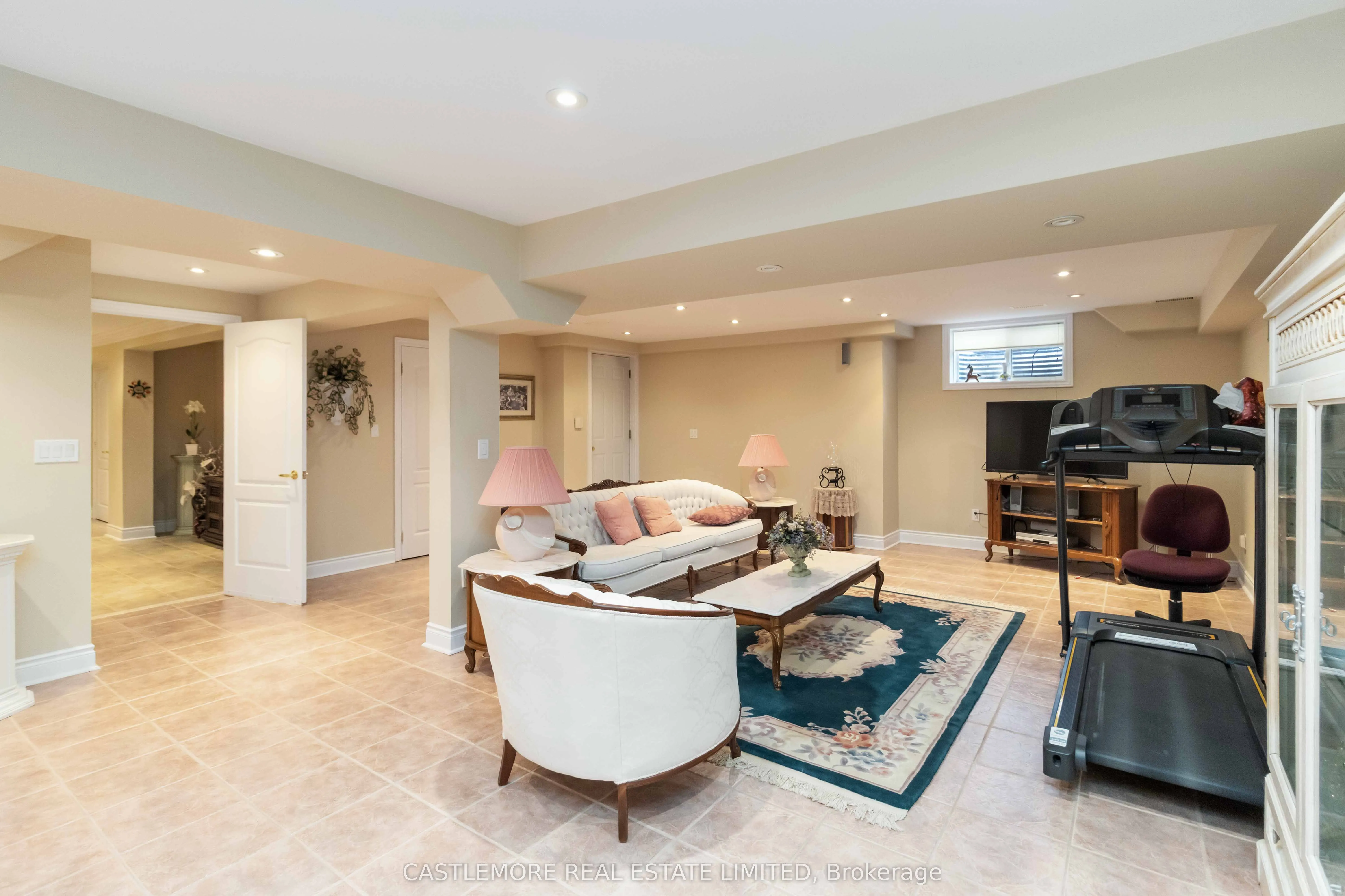 39 Saint Hubert Drive