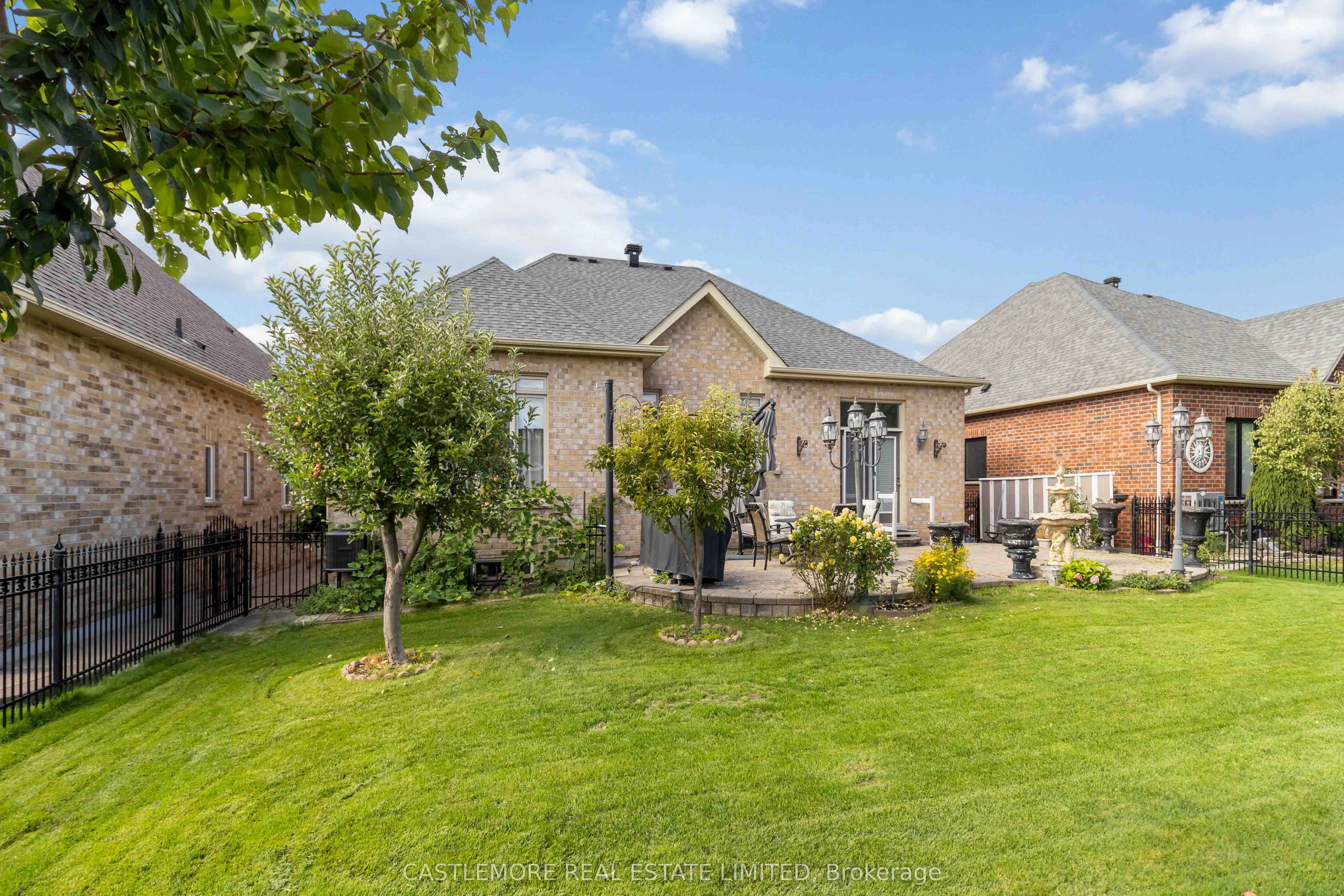 39 Saint Hubert Drive