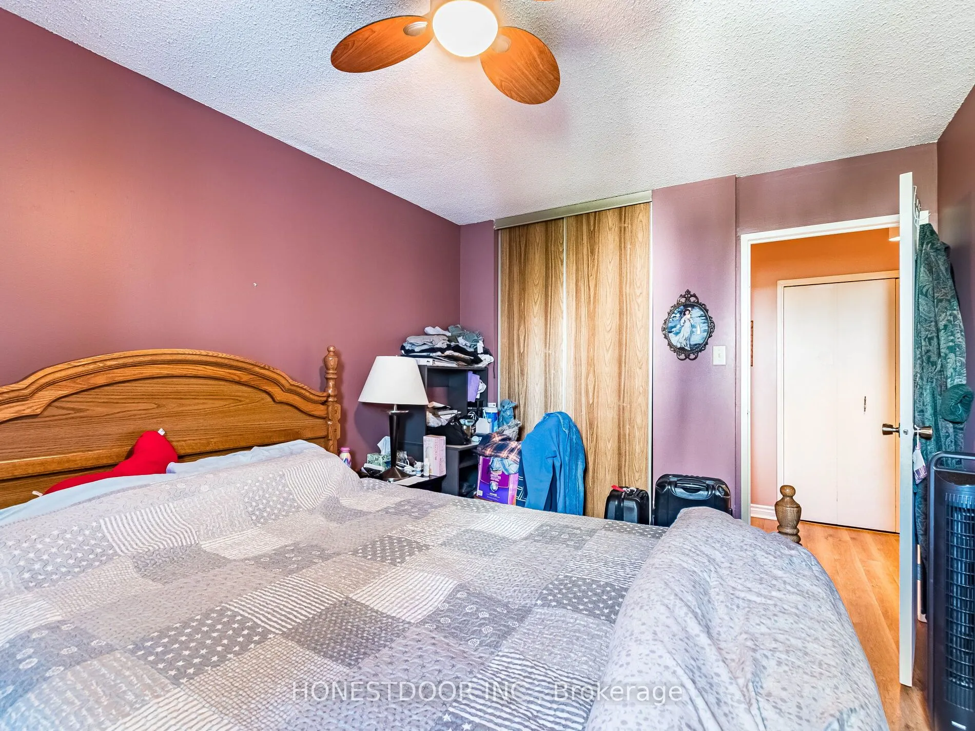 3590 Kaneff Crescent, #808