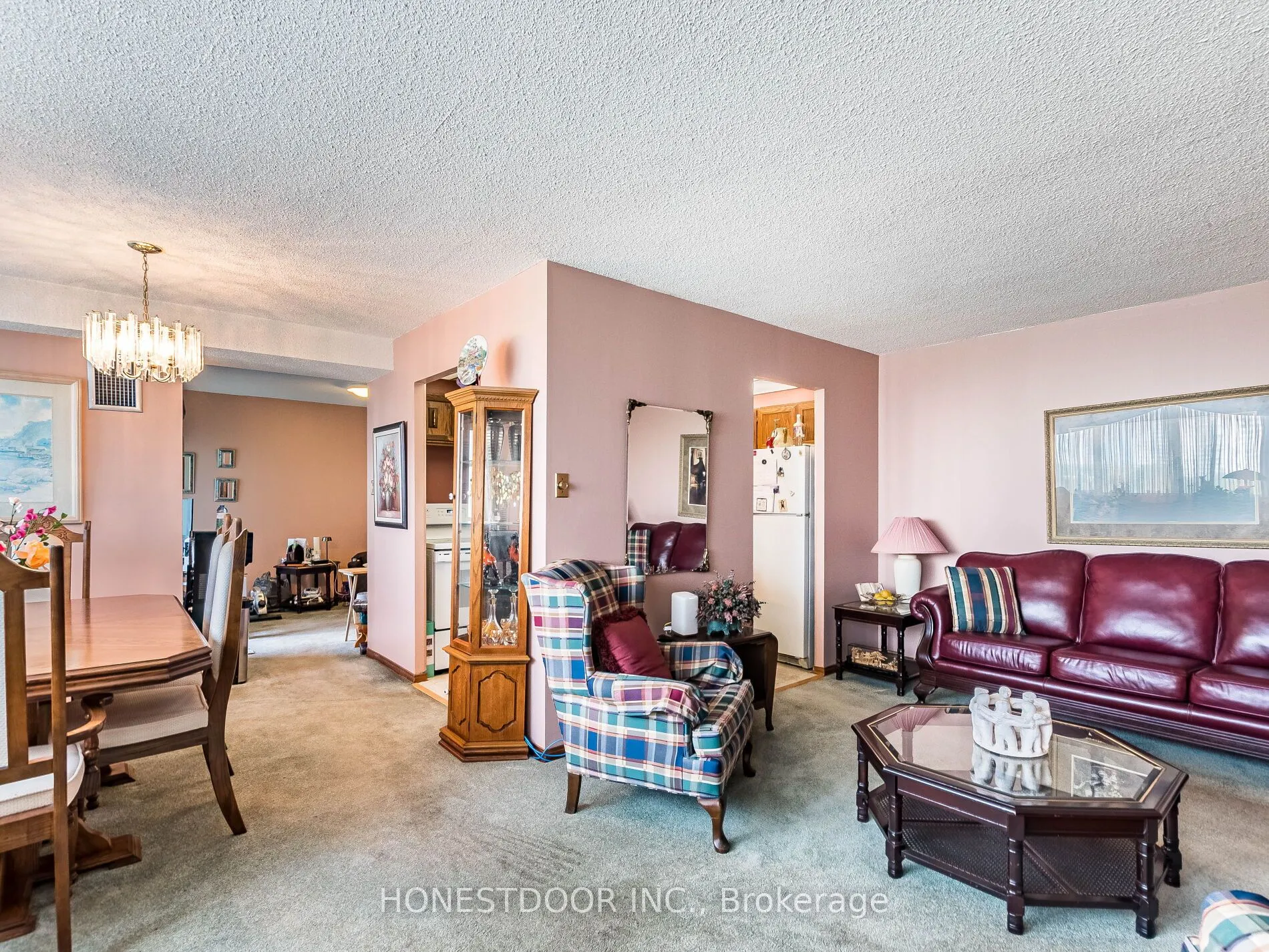3590 Kaneff Crescent, #808