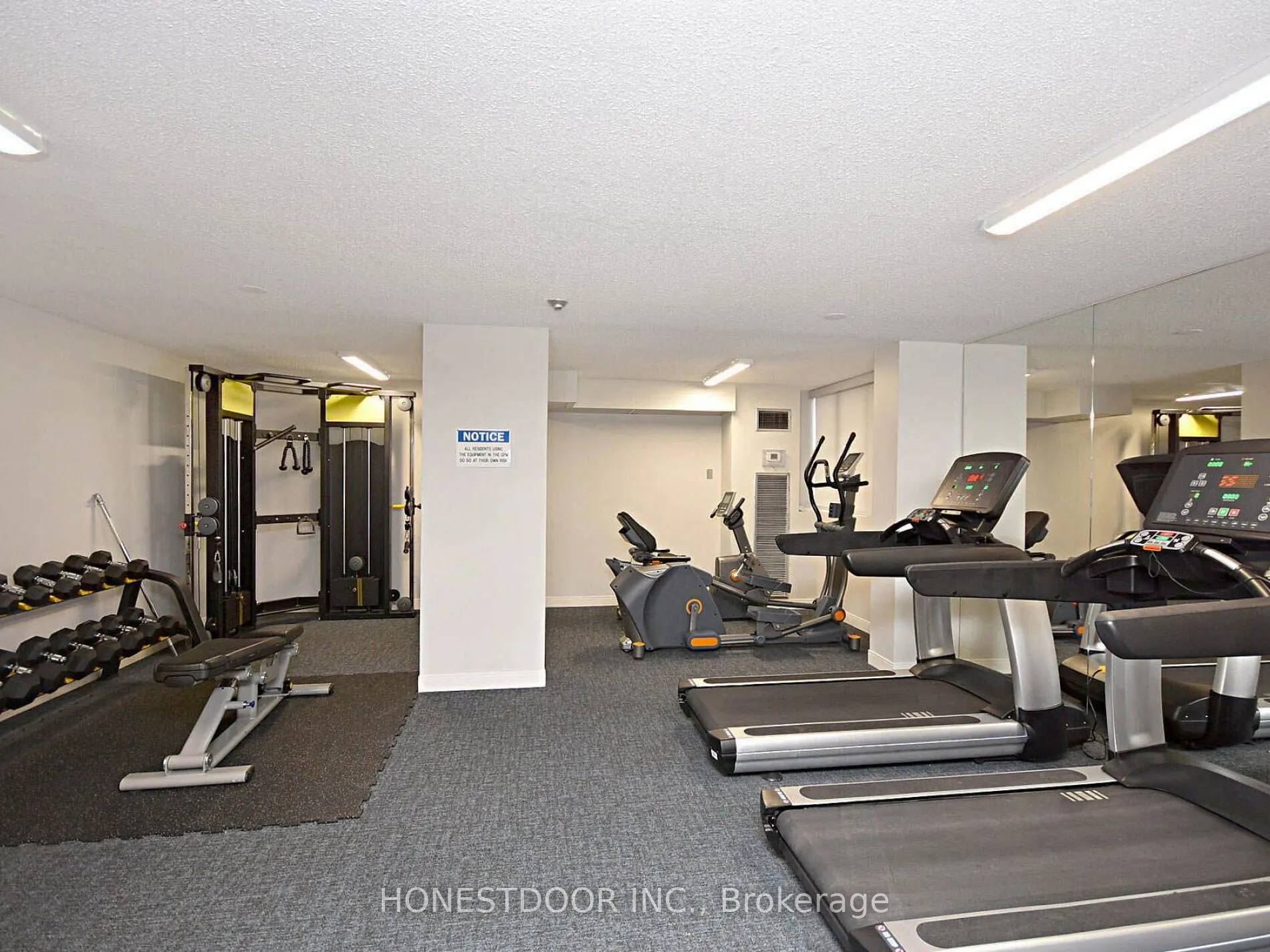 3590 Kaneff Crescent, #808