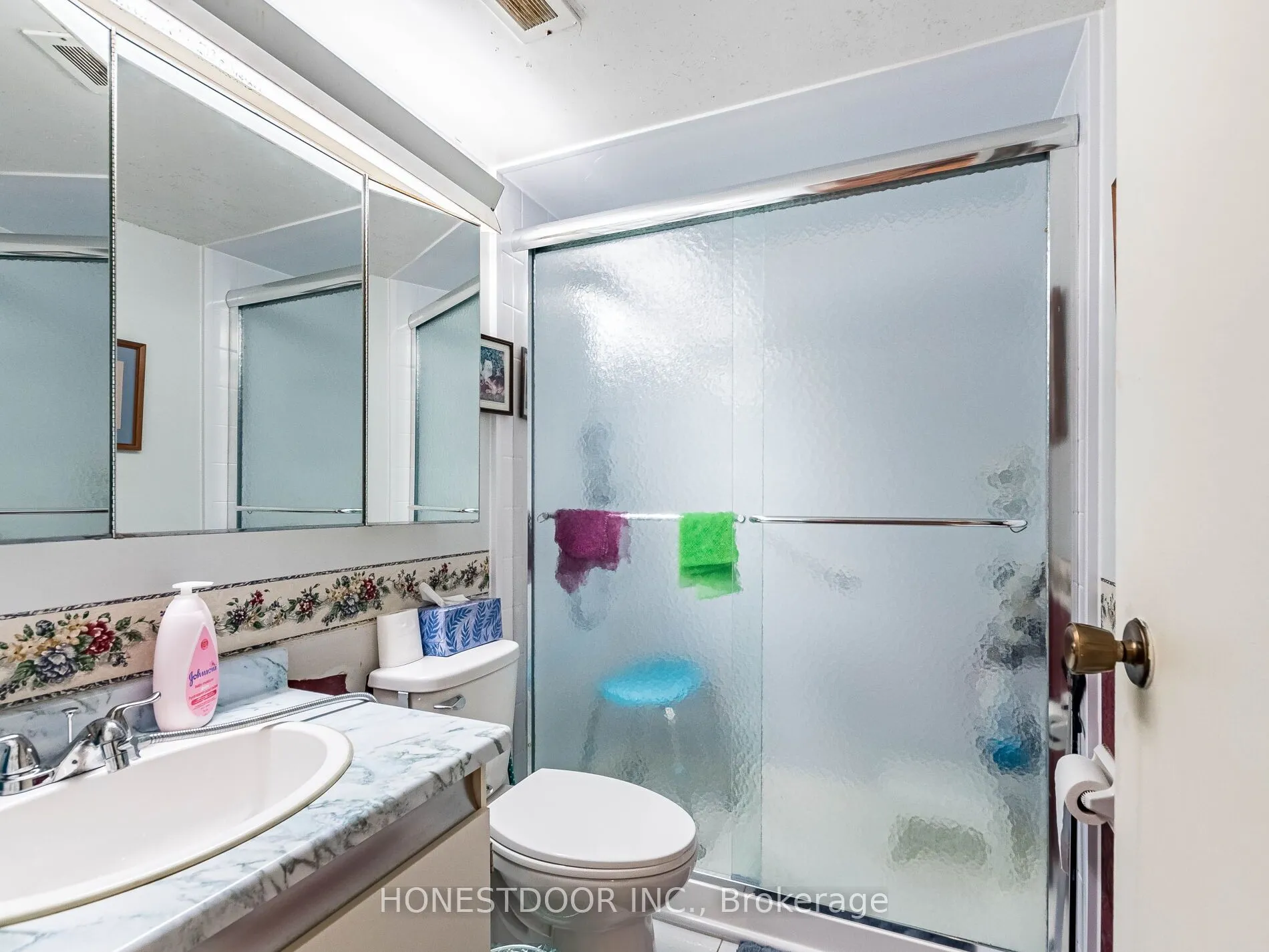 3590 Kaneff Crescent, #808