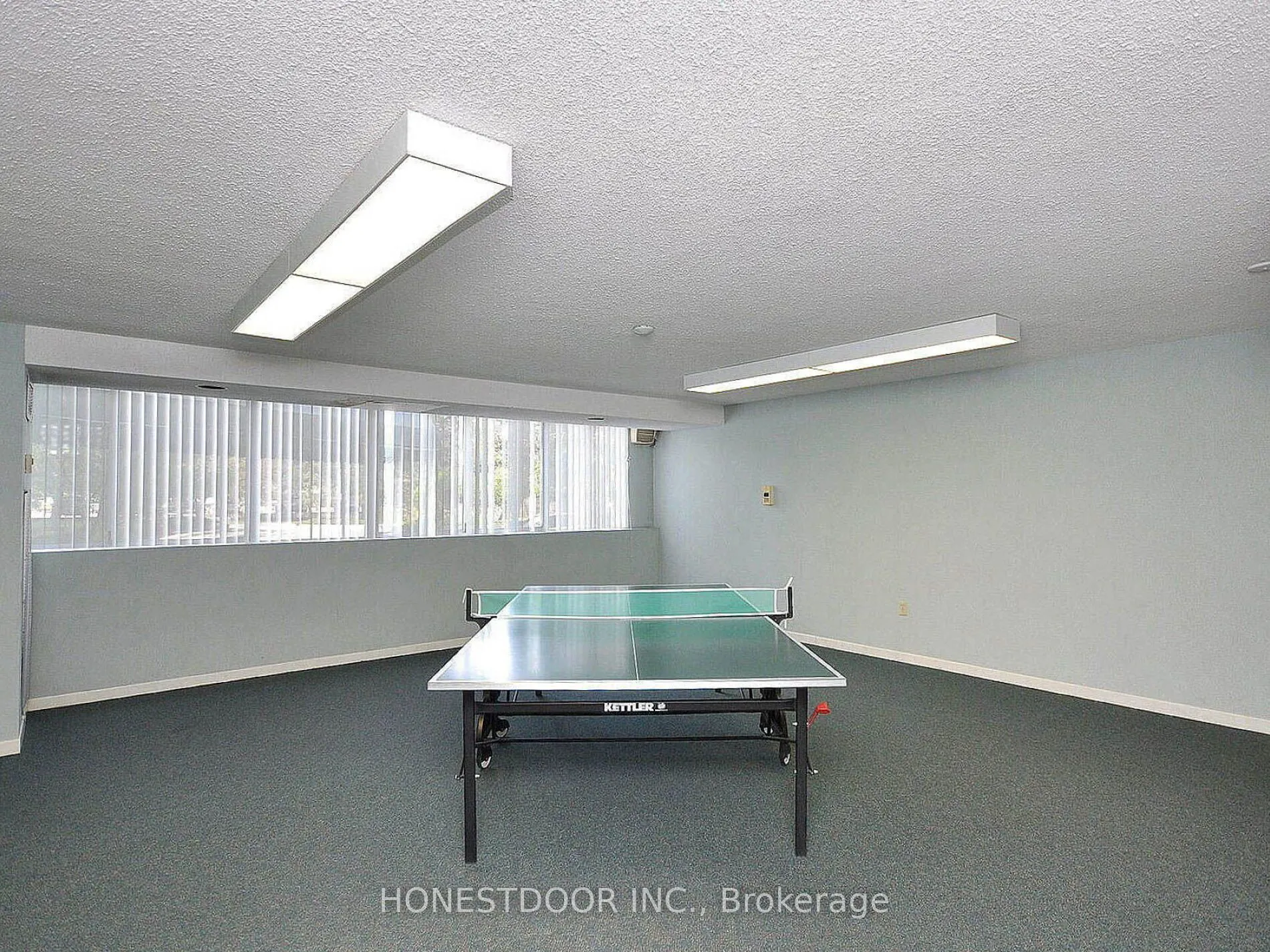 3590 Kaneff Crescent, #808