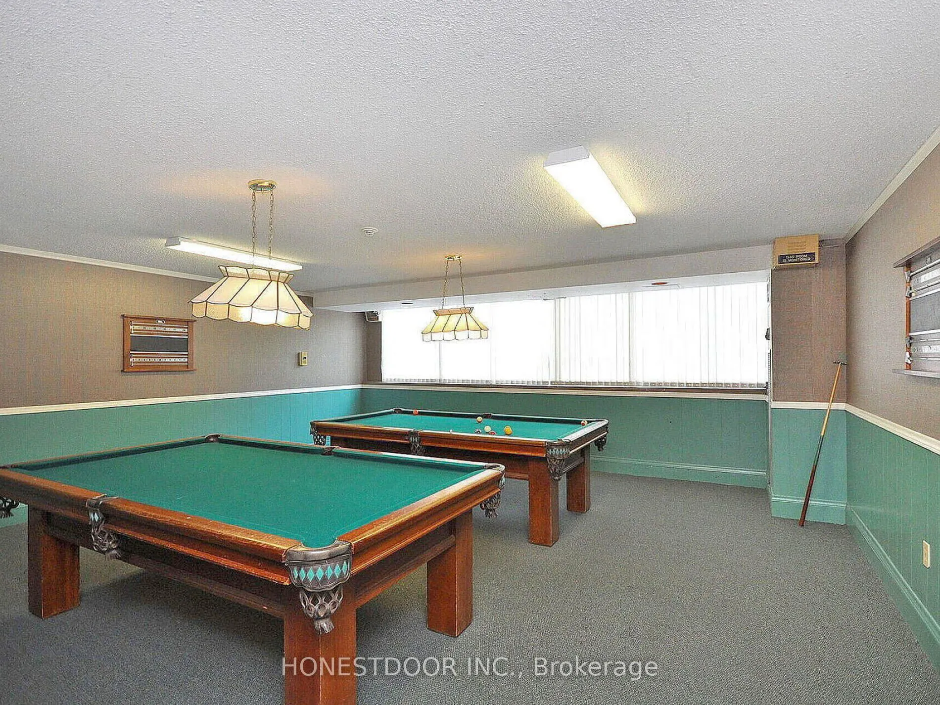 3590 Kaneff Crescent, #808