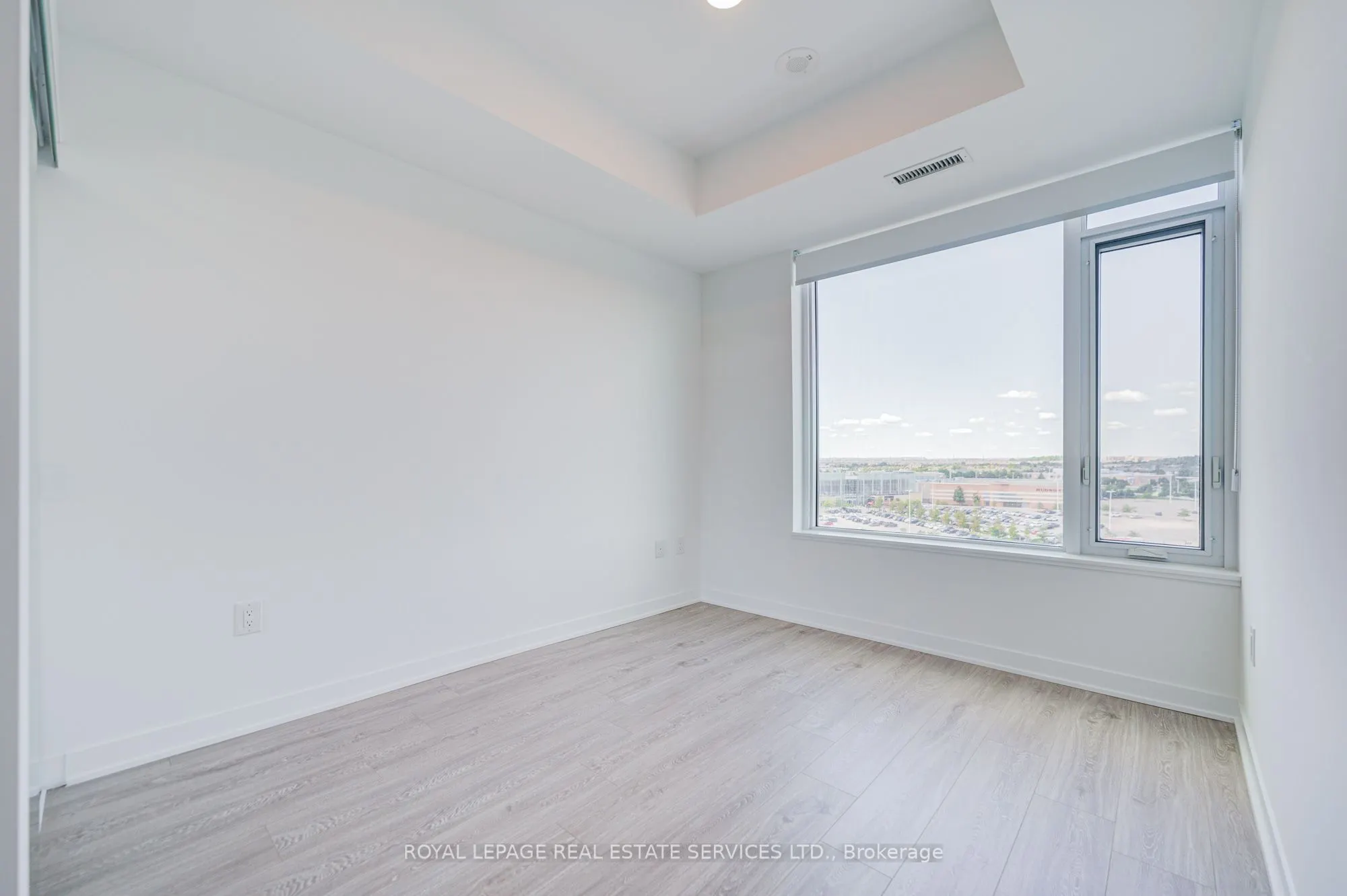 2495 Eglinton Avenue W, #1007