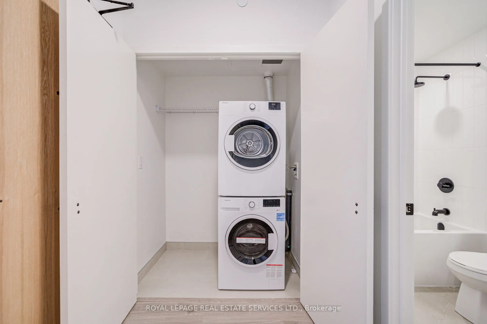 2495 Eglinton Avenue W, #1007